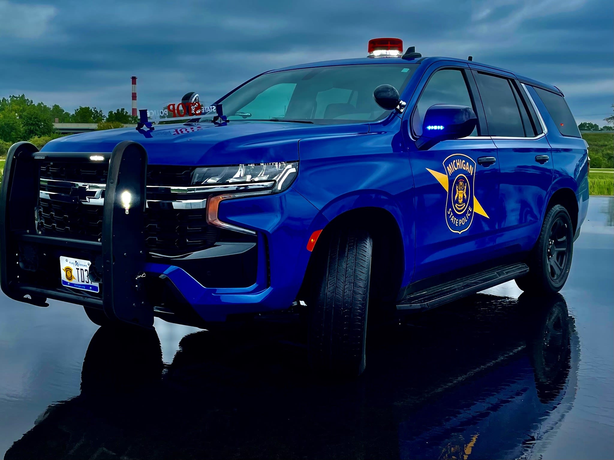 2048x1536 Michigan State Police Updates Iconic Beacon Lighting
