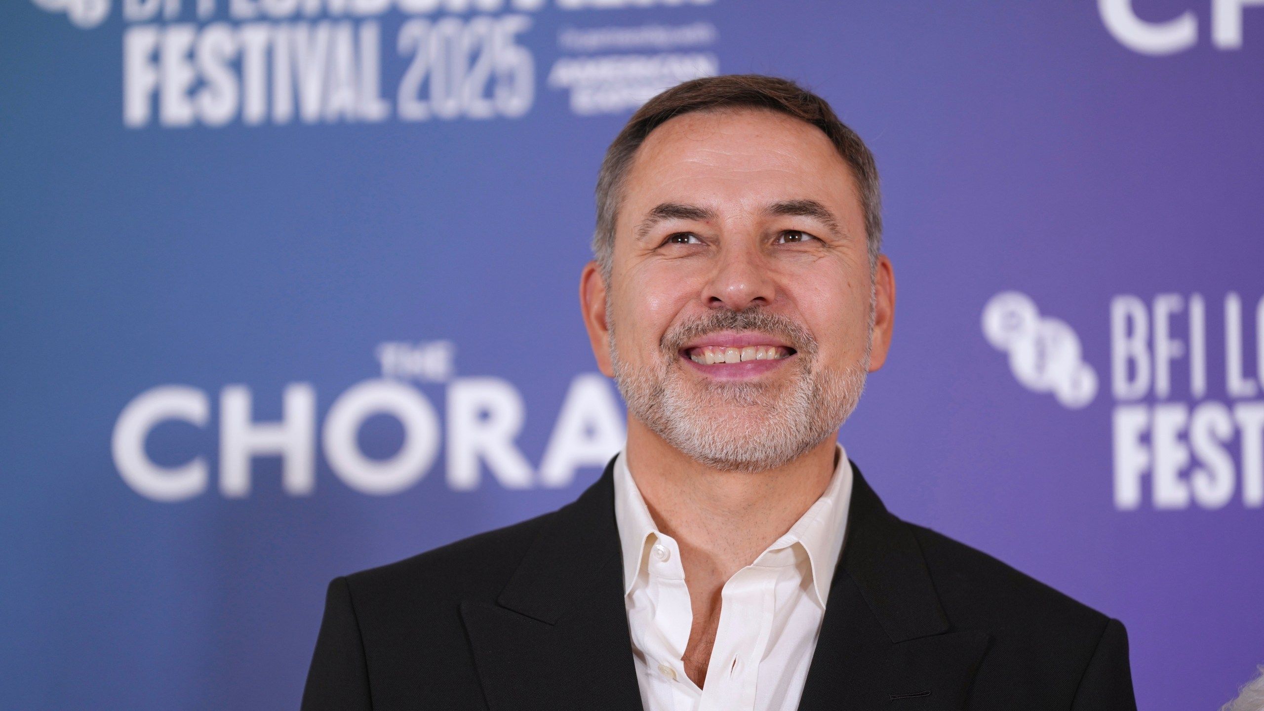 2560x1440 Children's author David Walliams denies inappropriate behavior after publisher drops him