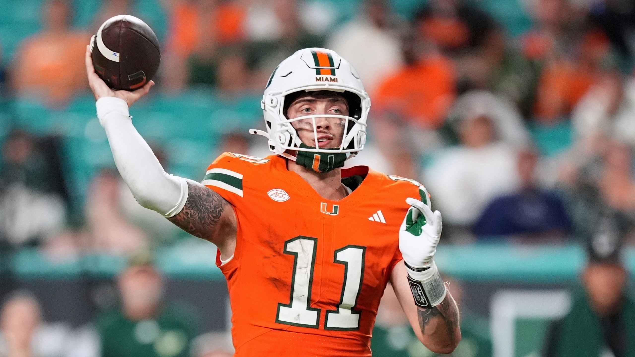 2560x1440 Miami's Carson Beck Has Faced Florida Multiple Times. He's Now Going To Play Them As A Hurricane. Eyewitness News (WEHT WTVW)