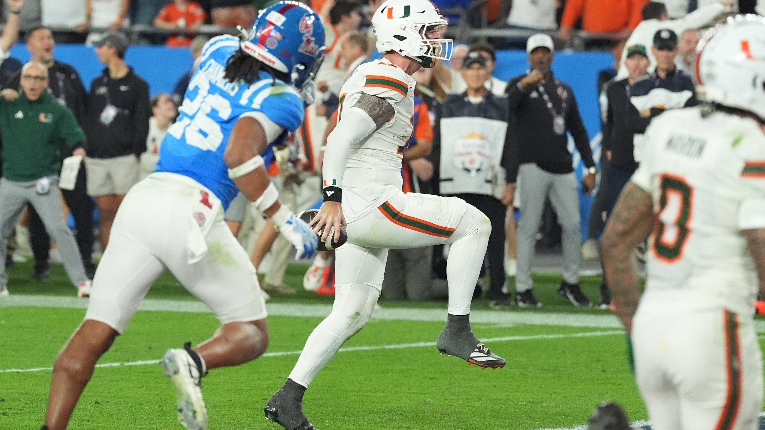 2560x1440 Carson Beck's college career set to end when Miami faces Indiana in College Football Playoff finale