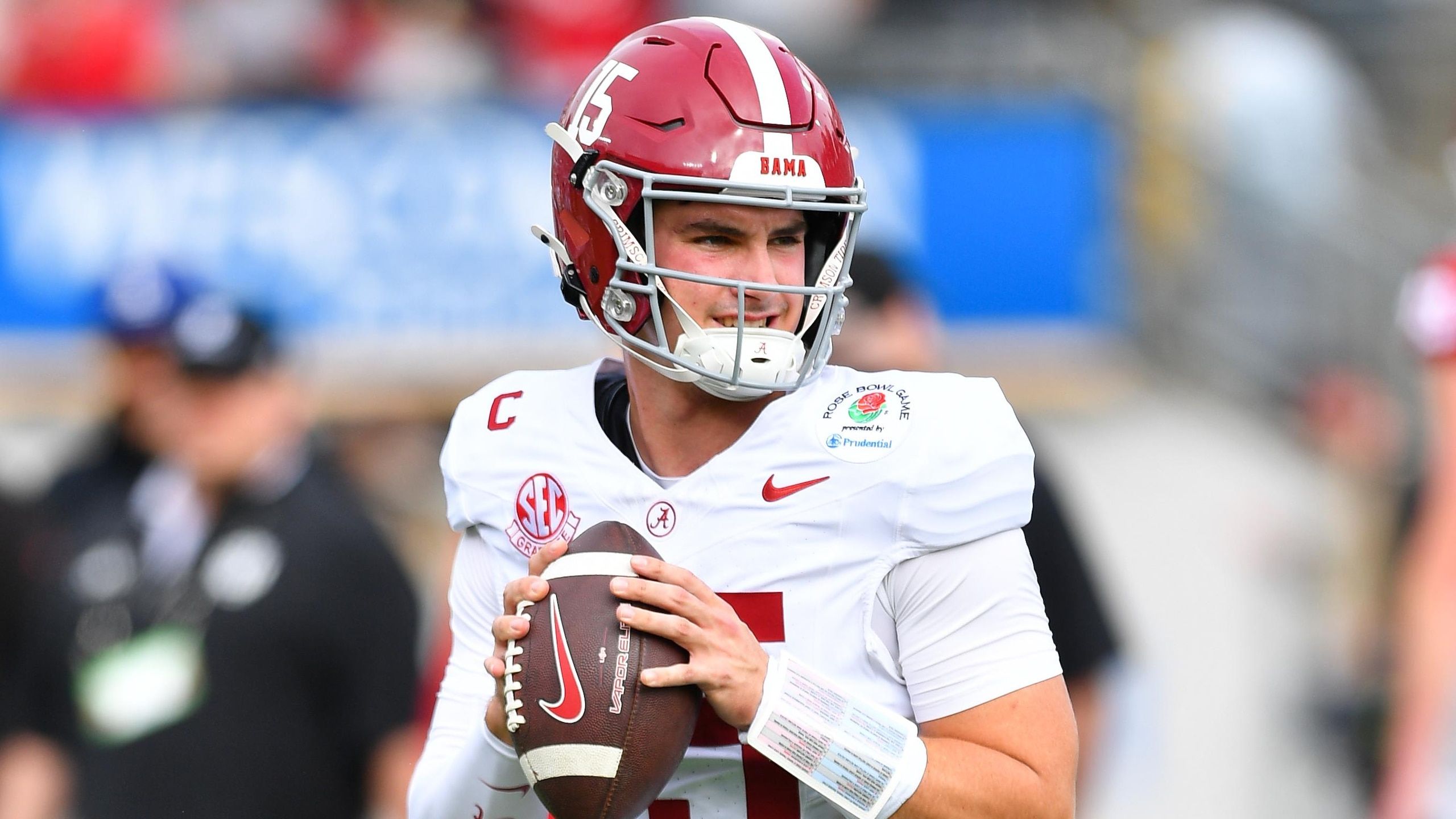 2560x1440 Carson Beck, Ty Simpson Hype Browns as Potential 2026 NFL Draft Landing Spot Amid Ties to Monken