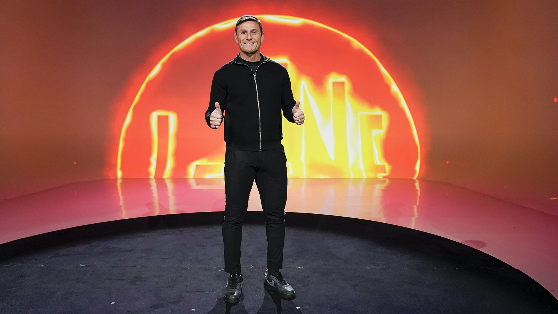 1920x1080 JAVIER ZANETTI HOSTED BY 'LE IENE' FOR HIS BOOK'S INTRODUCTION Consulting s.r.l