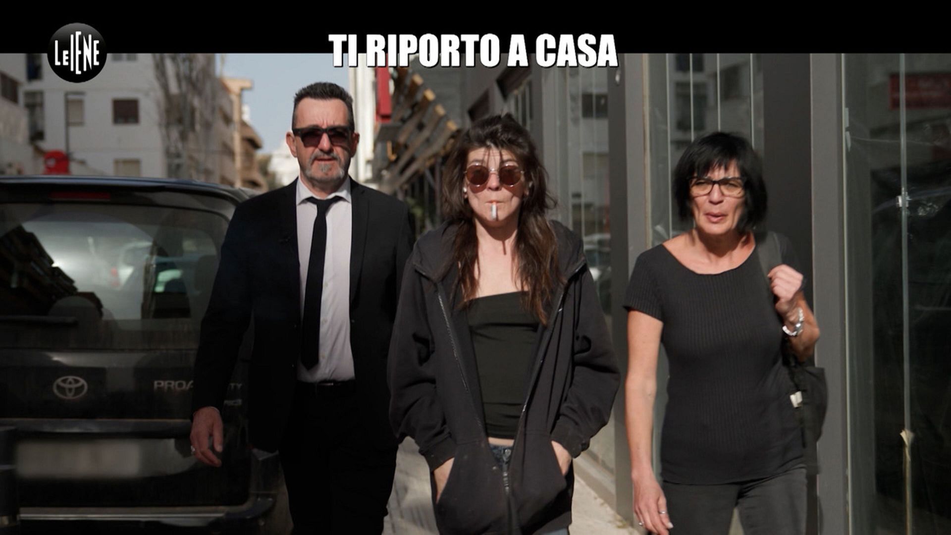1920x1080 Le Iene: PELAZZA: Ti riporto a casa Video
