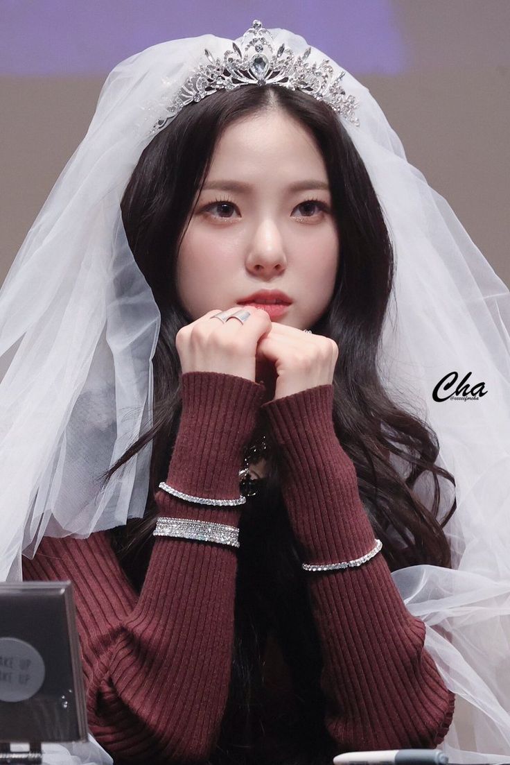736x1103 Choi yujin selca. Choi yujin wallpaper, Choi yujin photohoot, Yujin kep1er