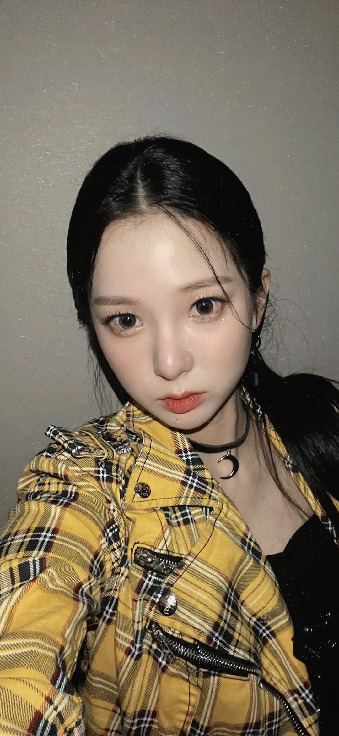 1080x2340 Kpop Locks