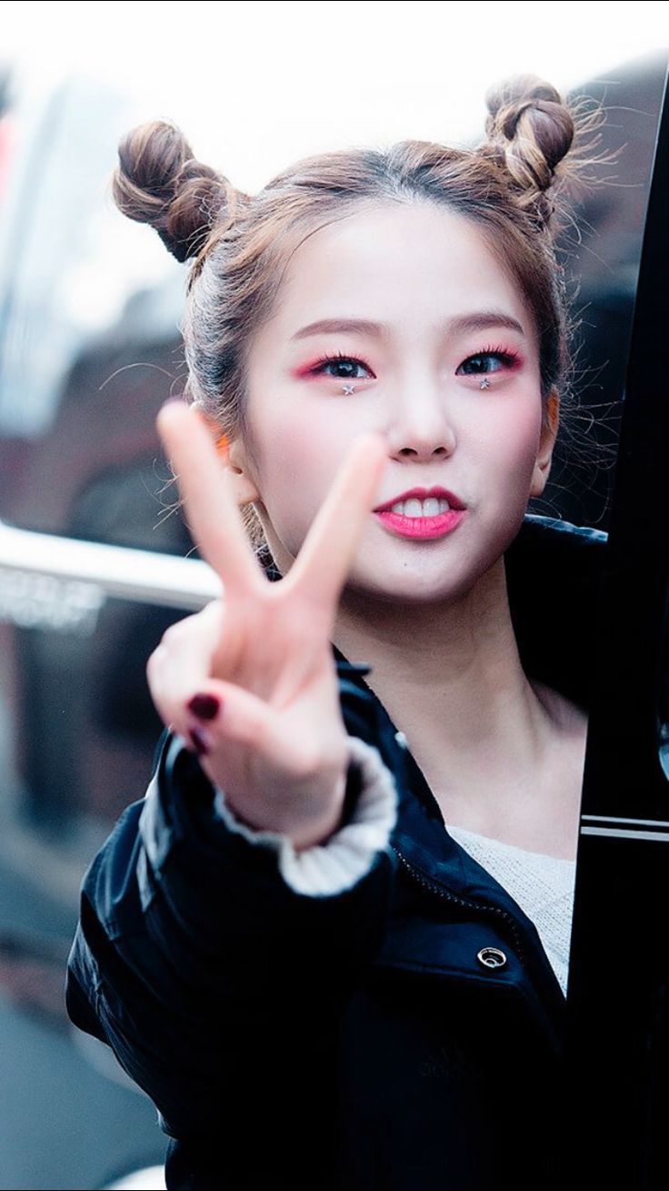 736x1309 Choi yujin wallpaper. Chungha bare and rare photohoot, Aoa blush, Yujin kep1er