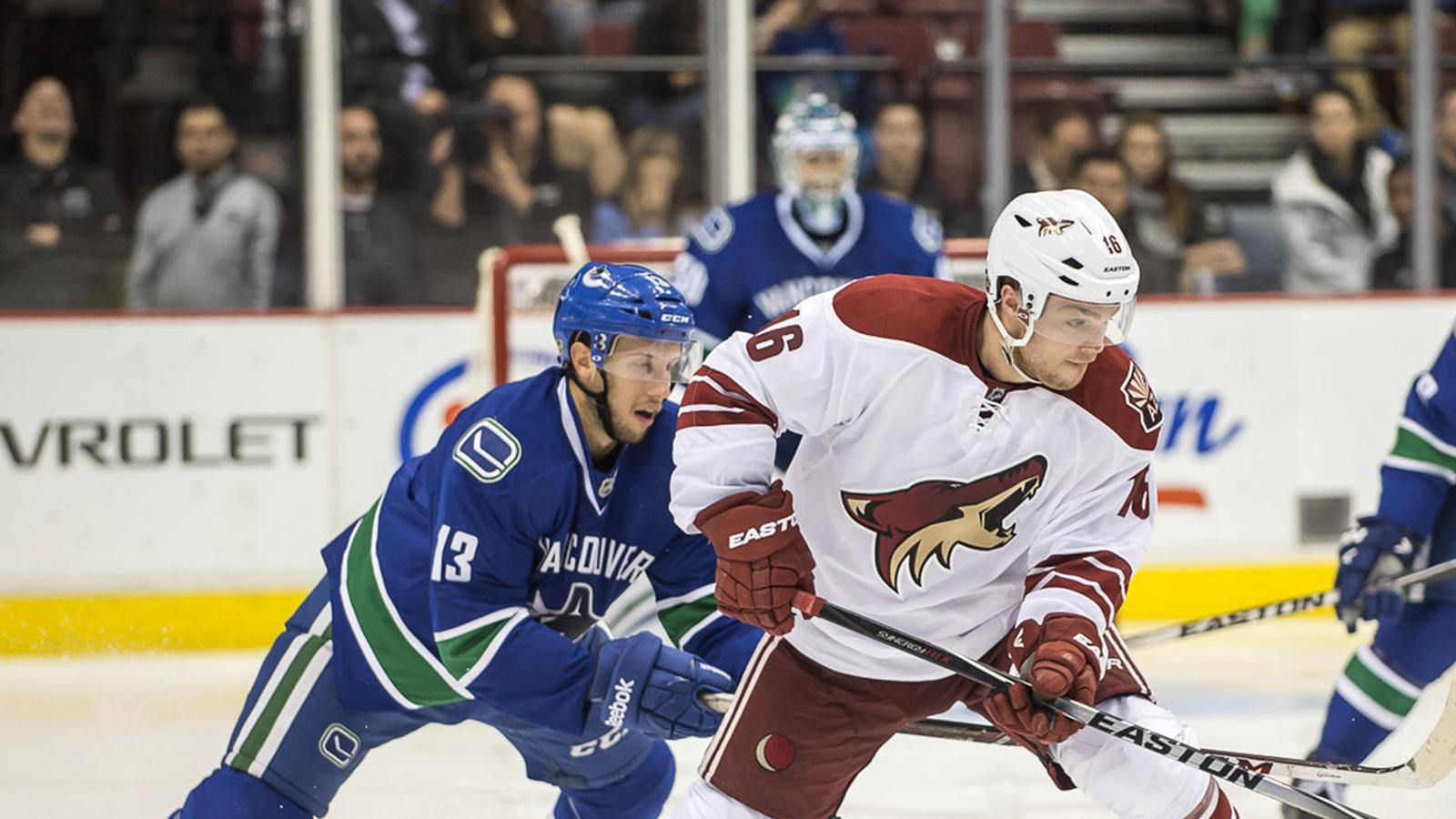1600x900 Max Domi Wallpaper