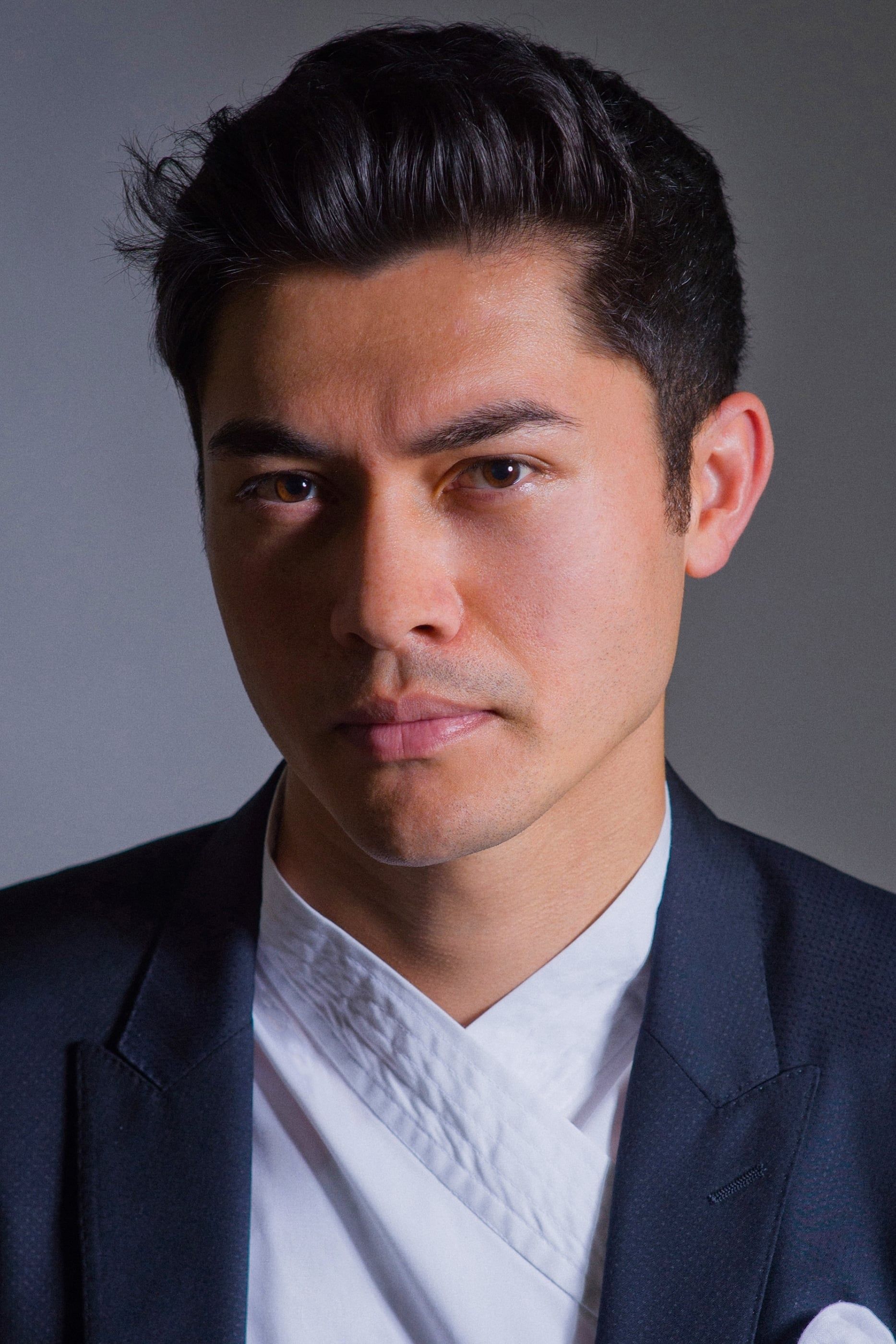 1867x2800 Henry Golding Wallpaper