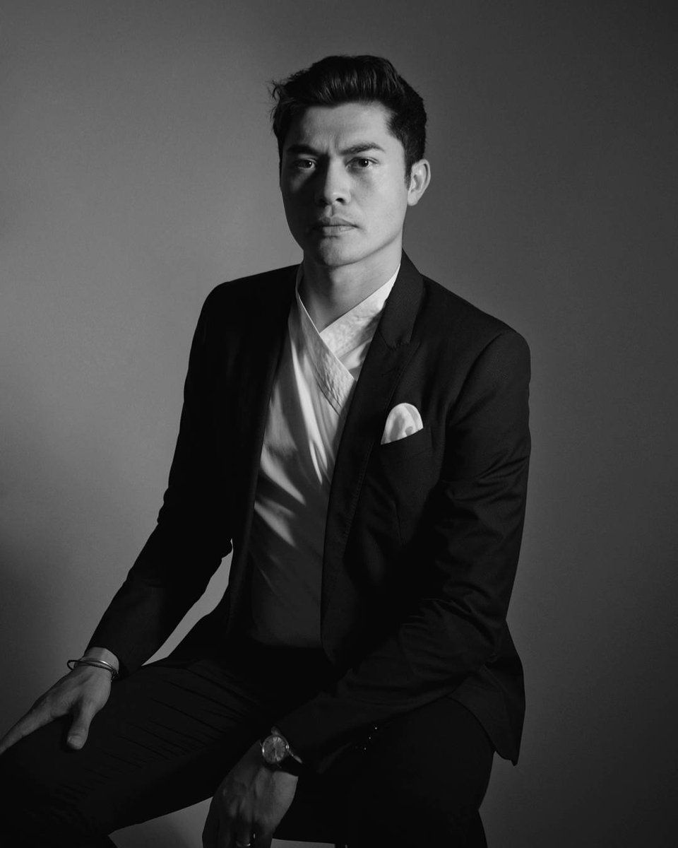 960x1200 Henry Golding Wallpaper