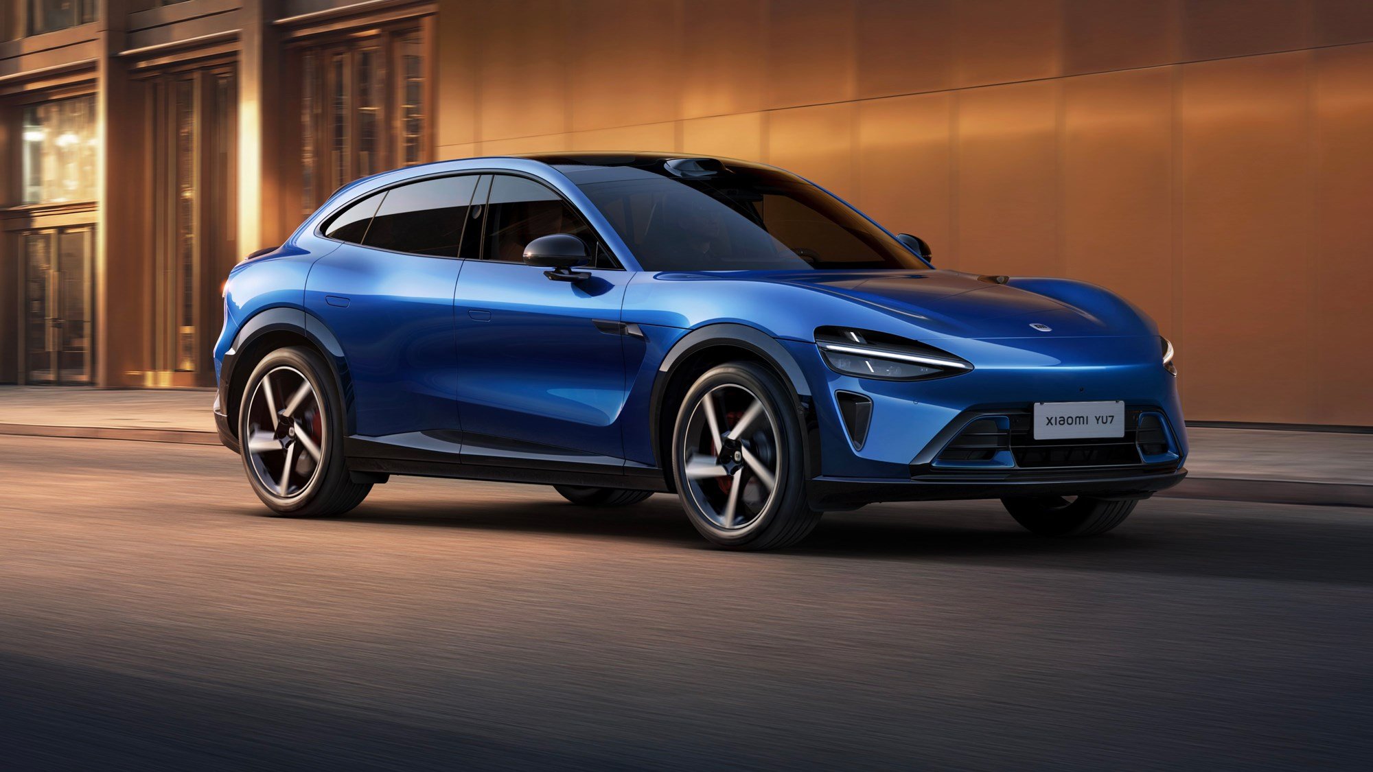 2000x1125 Xiaomi's YU7 SUV Has Arrived: 681bhp, 0 62mph In 3.2 Seconds A Fridge