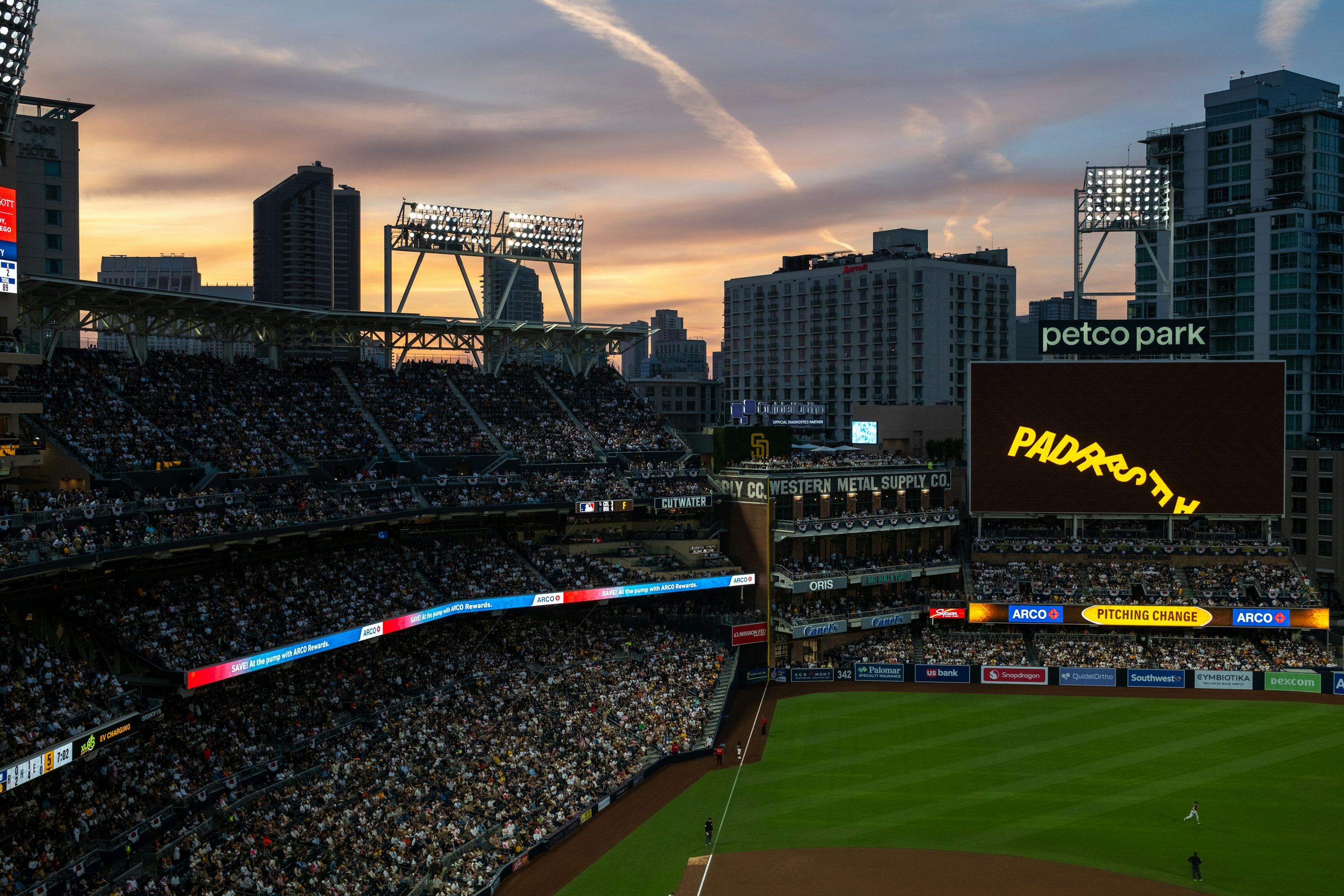 3000x2000 Petco Park Picture. Download Free Image