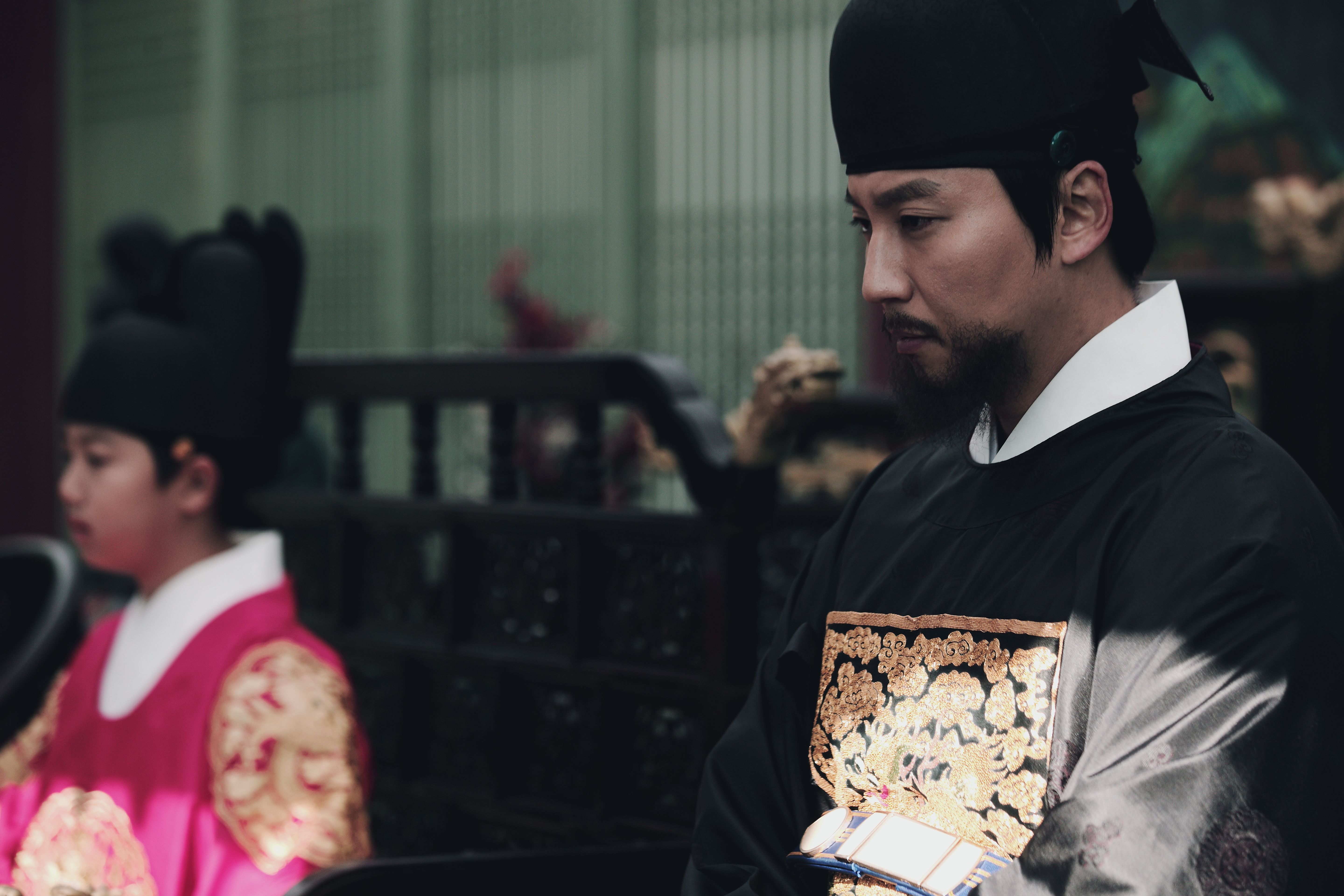 5760x3840 Kim Nam Gil Wallpaper