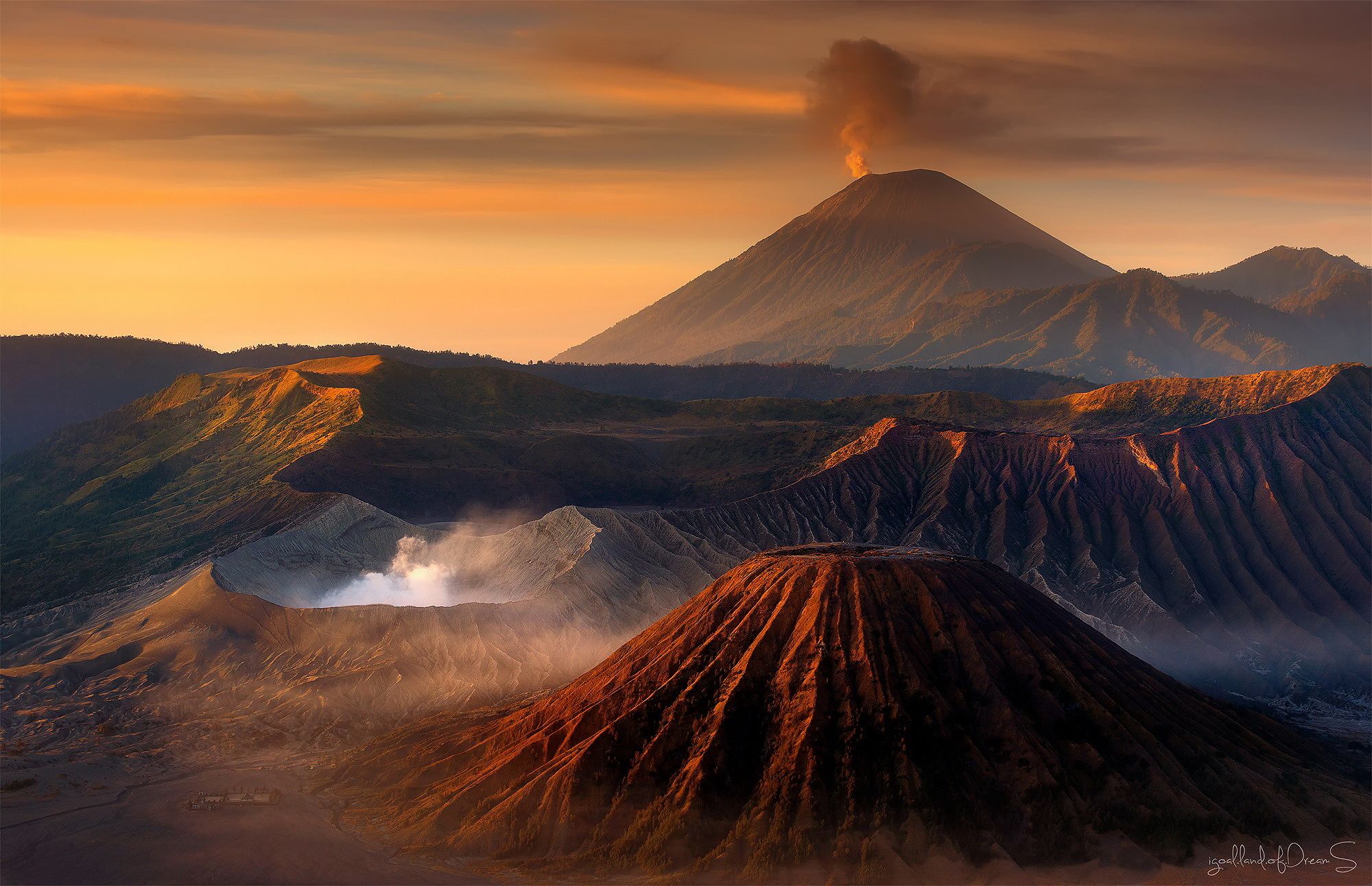 2000x1292 Phone wallpaper: Indonesia, Mount Bromo, Earth, Java (Indonesia), Volcano, Volcanoes 356219