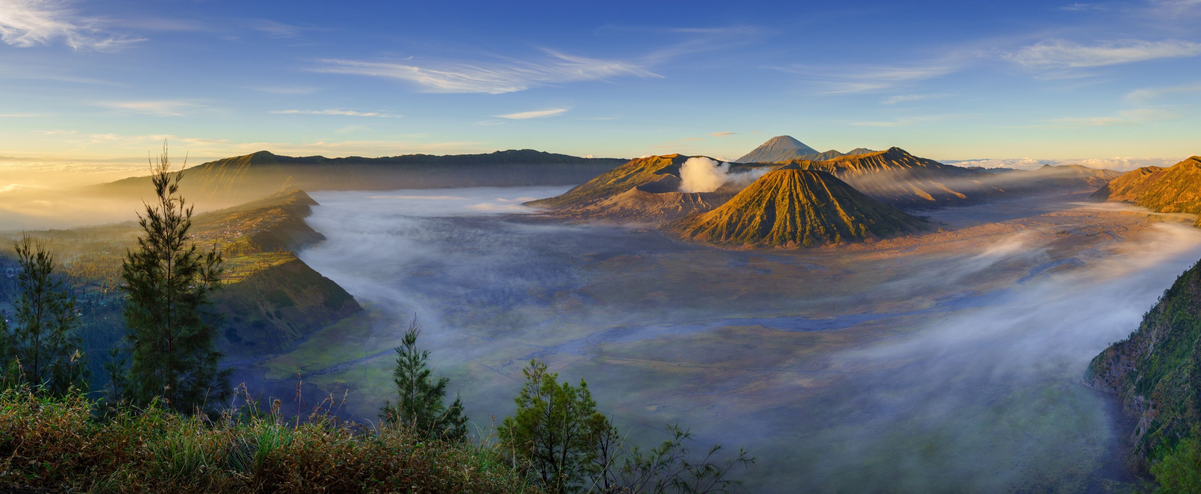 3840x1580 Mount Bromo Tours