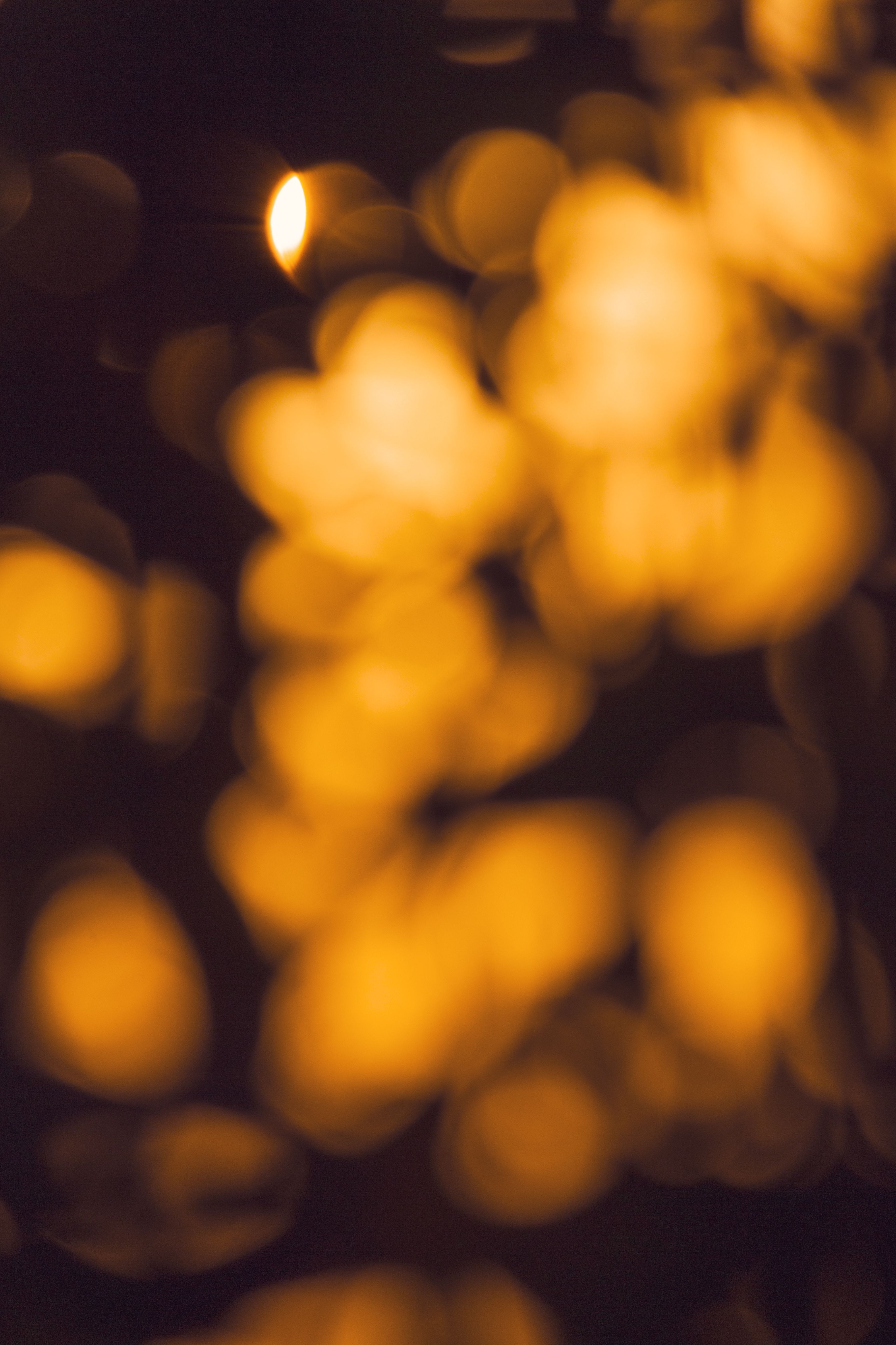 3456x5184 Yellow Bokeh Lights · Free