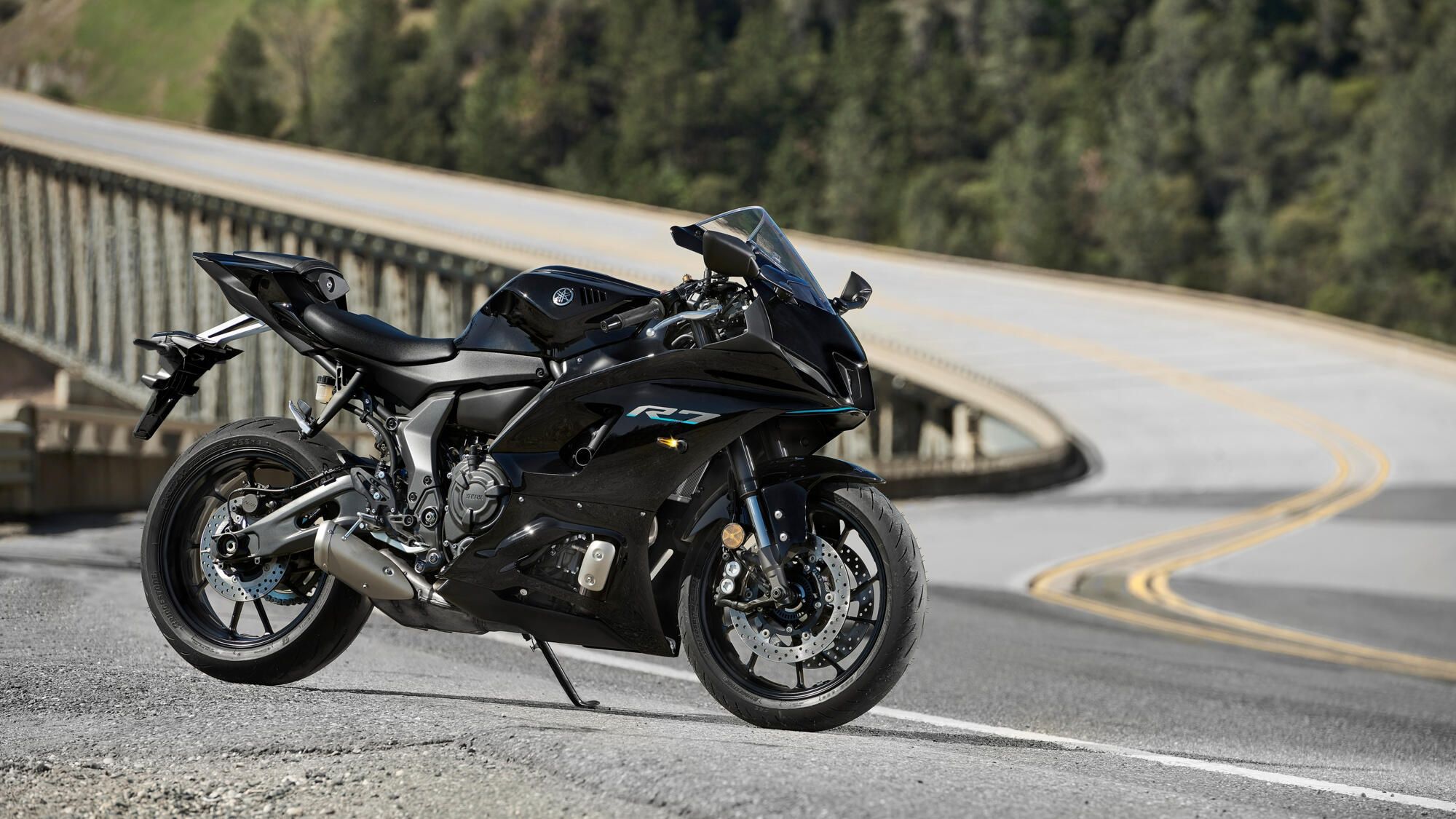 2000x1125 Free YZF R Black Full HD Wallpaper For Desktop And Phone
