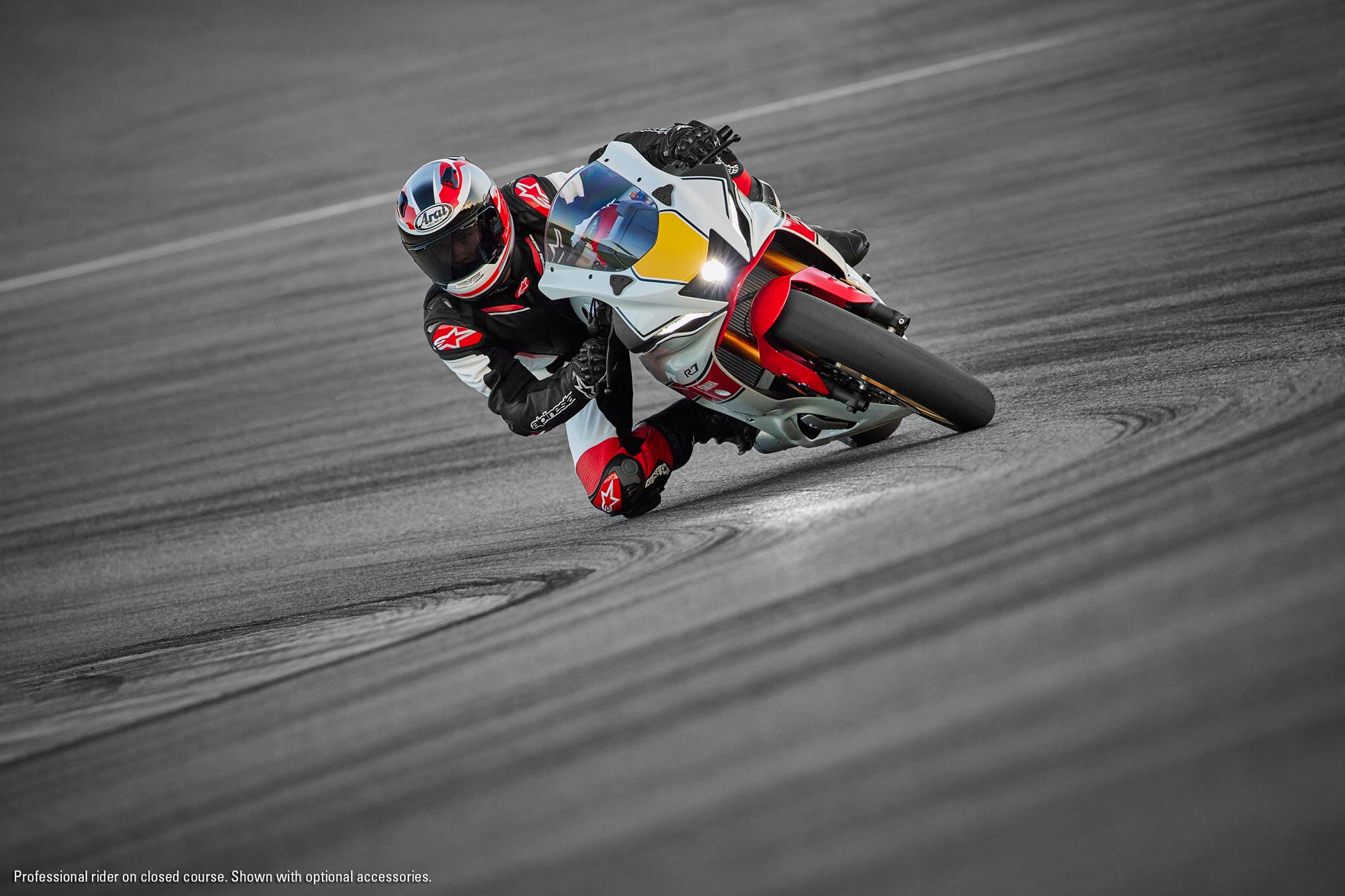 2022x1348 Yamaha YZF R7 World GP 60th Anniversary Edition Guide