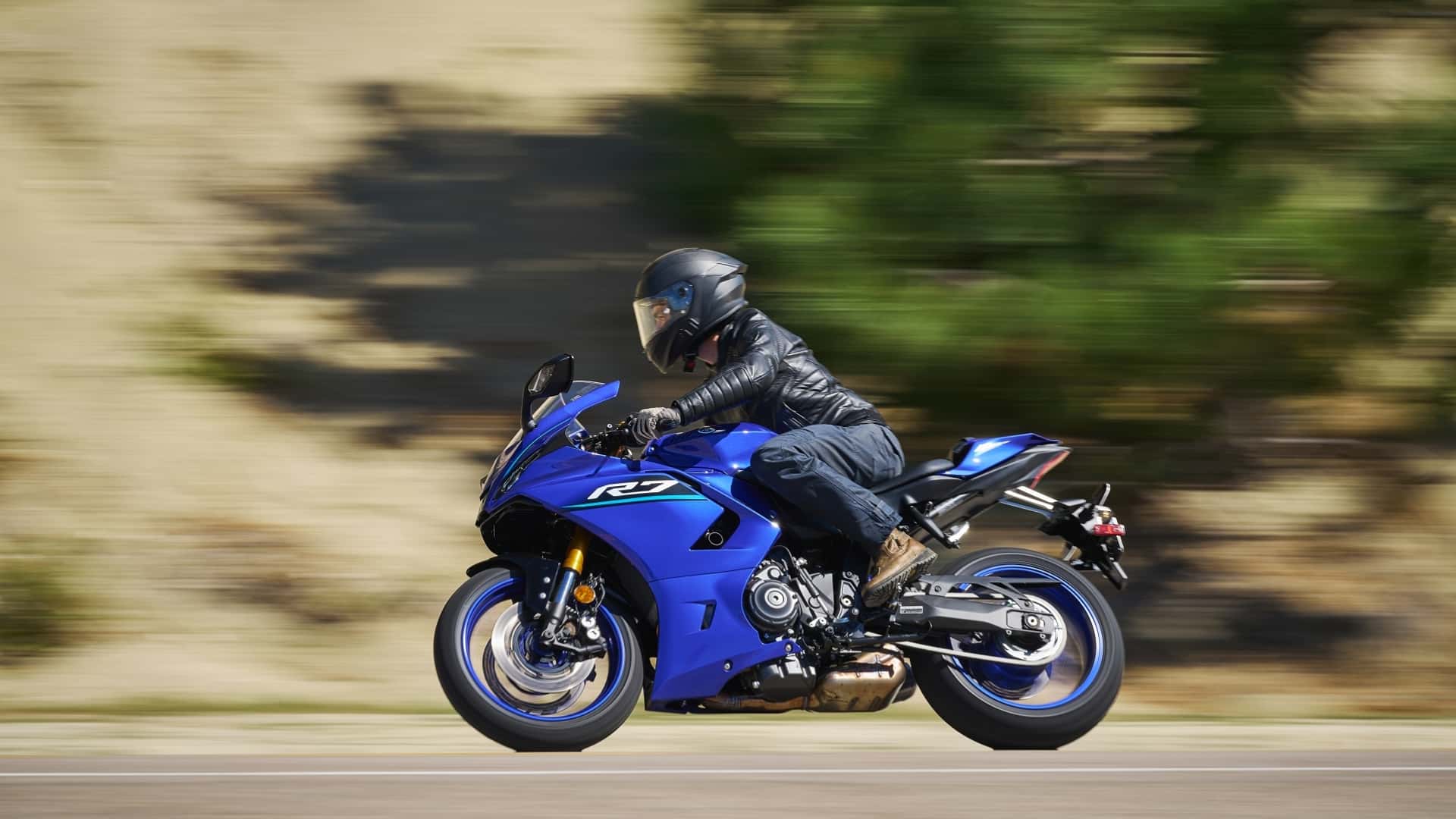 1920x1080 Yamaha R7 First Ride Review: The Everyday Sportbike?