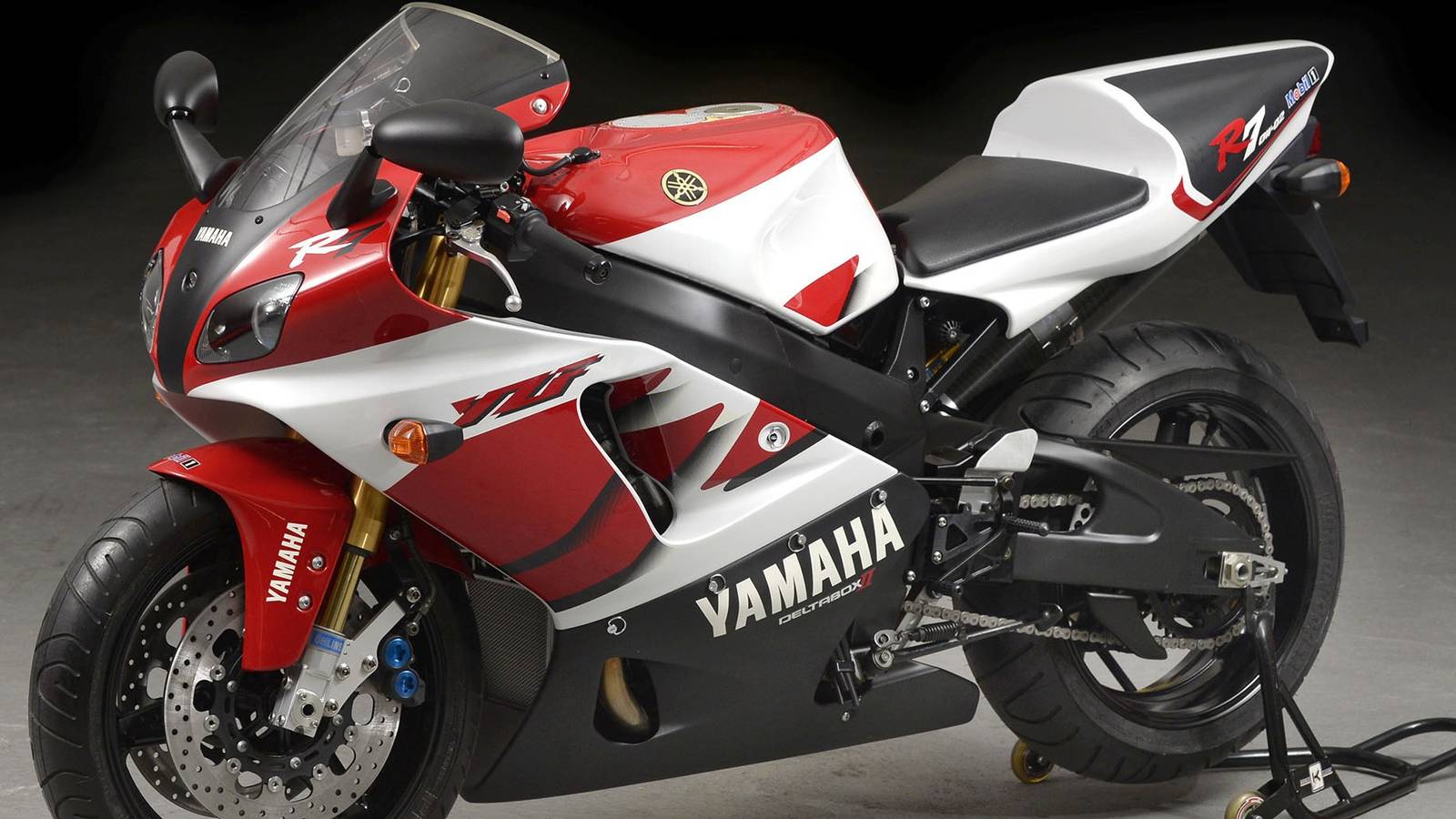 1600x900 A Detailed Look Back At The Original Yamaha YZF R7
