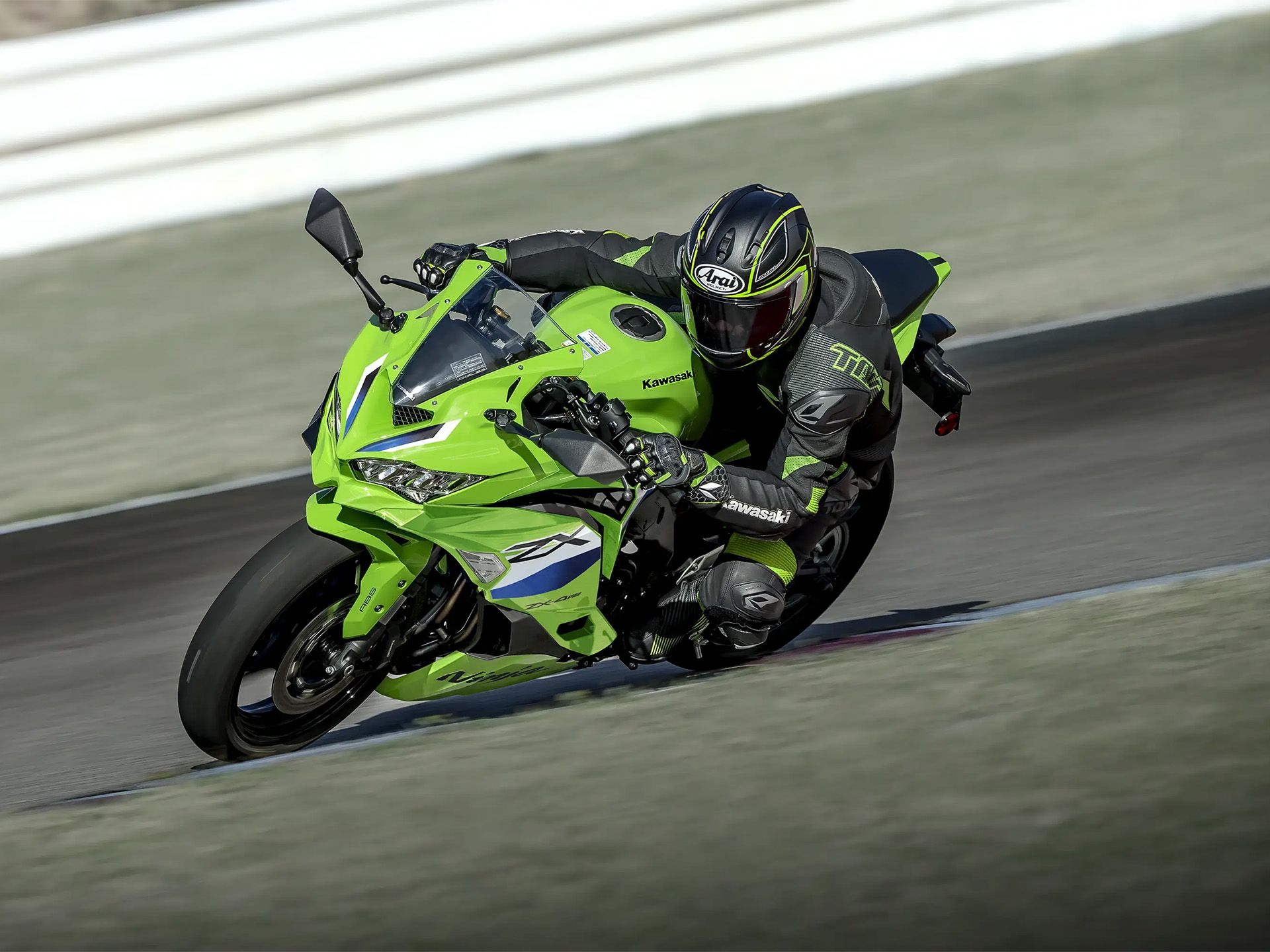 1920x1440 New 2026 Kawasaki Ninja® ZX™-4RR ABS, Medford OR. Specs, Price, Photo. Pearl Robotic White / Metallic Spark Black