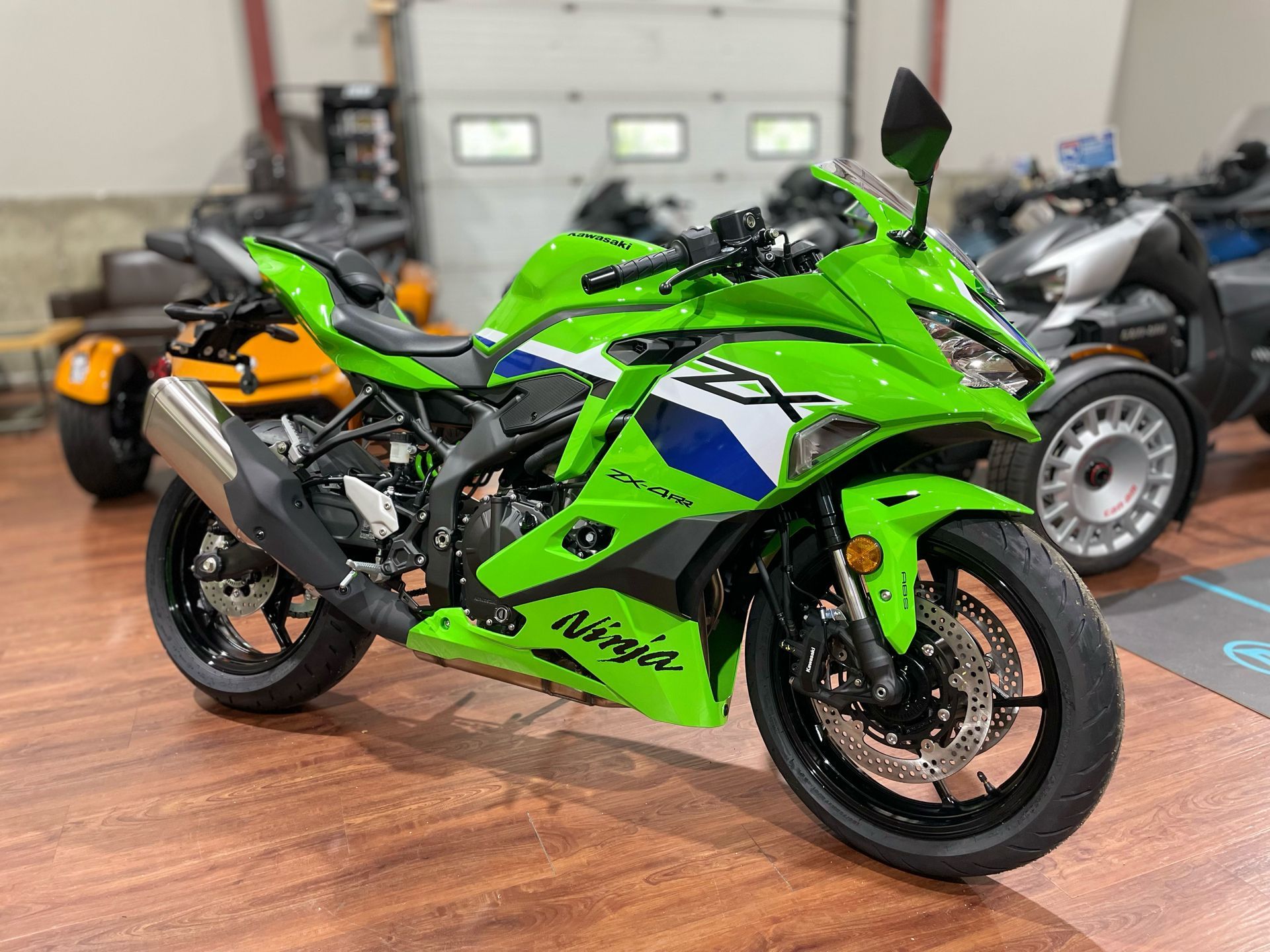 1920x1440 New 2026 Kawasaki Ninja® ZX™-4RR ABS Lime Green Motorcycles in Tyngsboro, Massachusetts