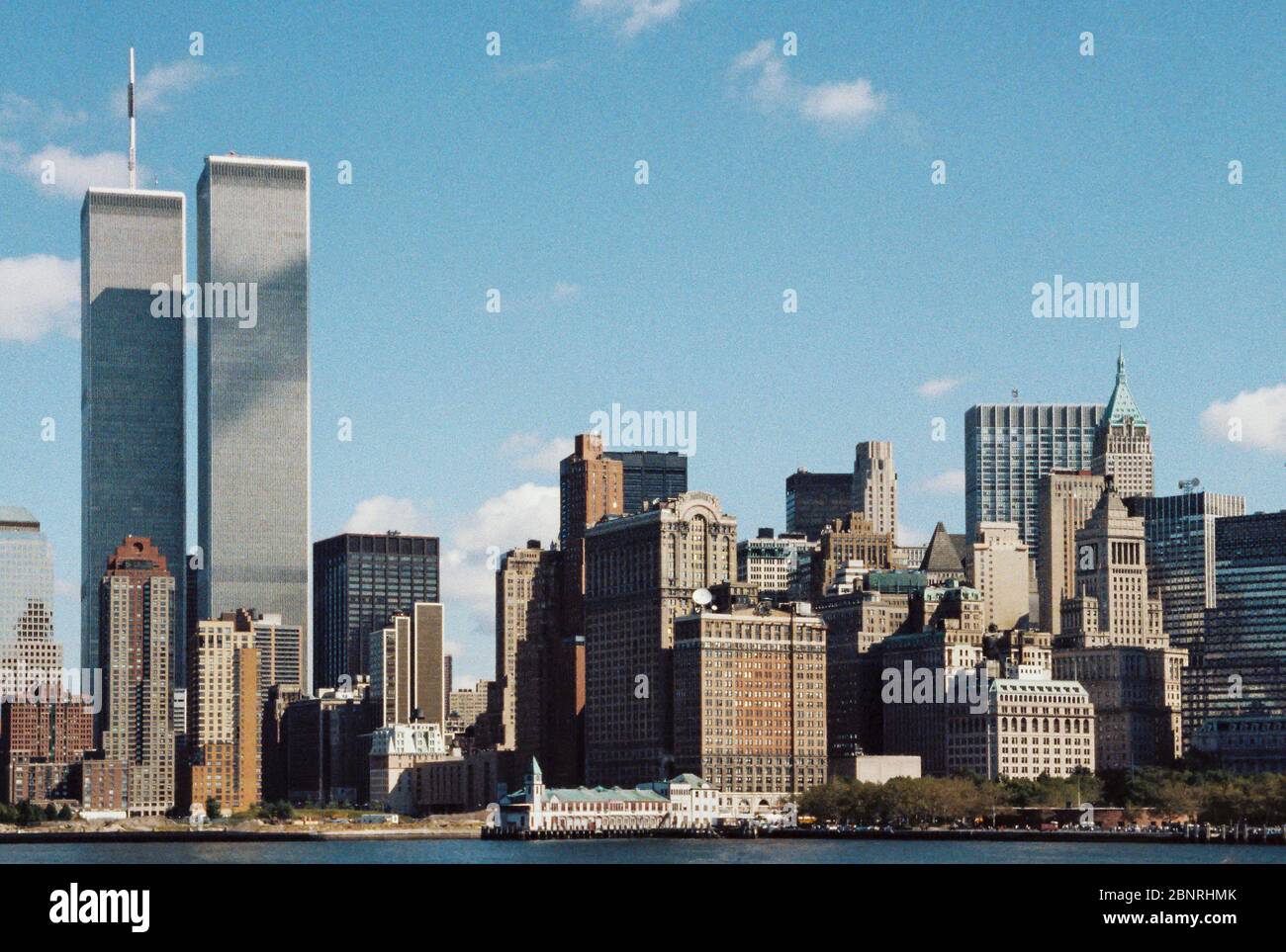 1300x963 Picture of 1990s New York City skyline with World Trade Center!
