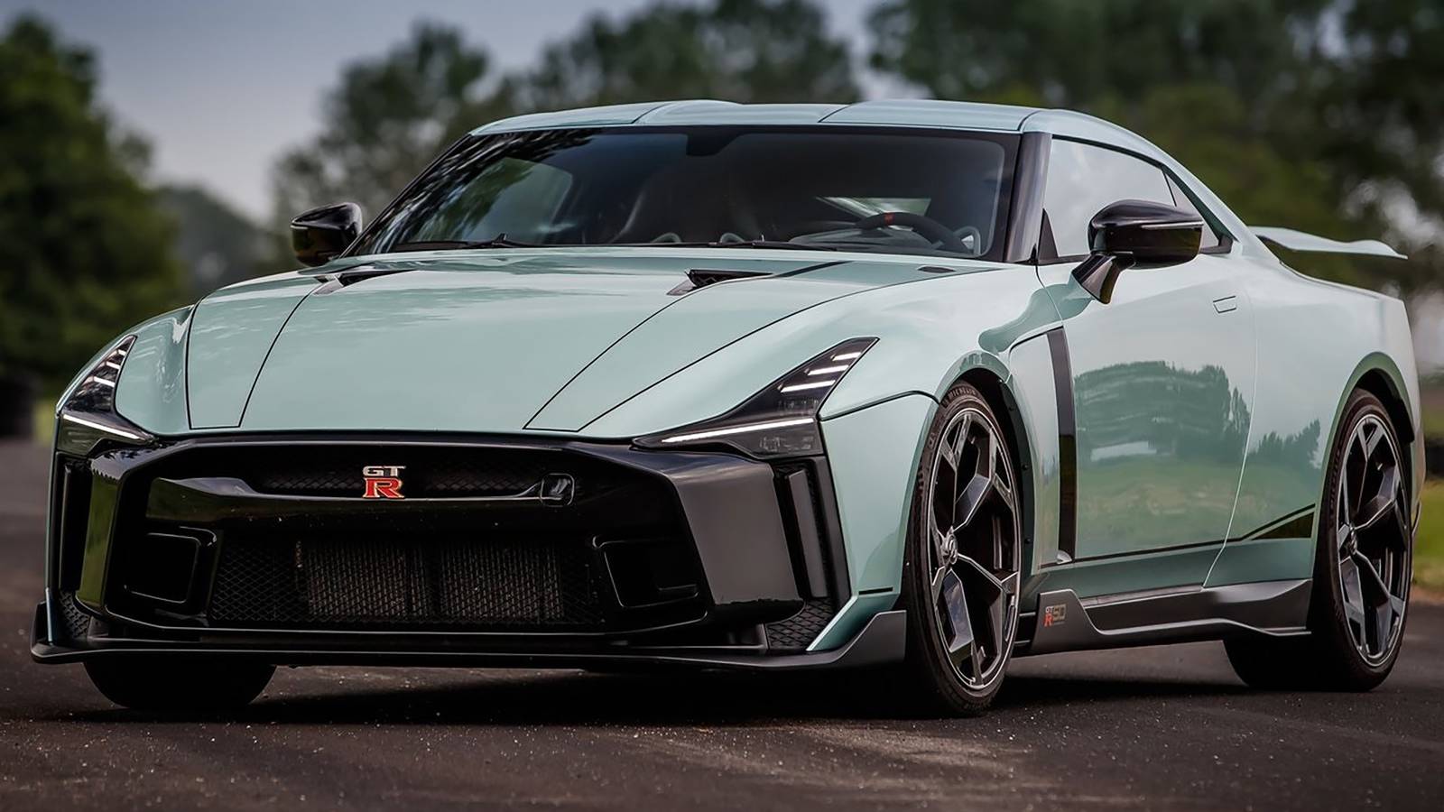 1600x900 Nissan GT R Developer Hiroshi Tamura Wants R36 To Use Combustion Engine