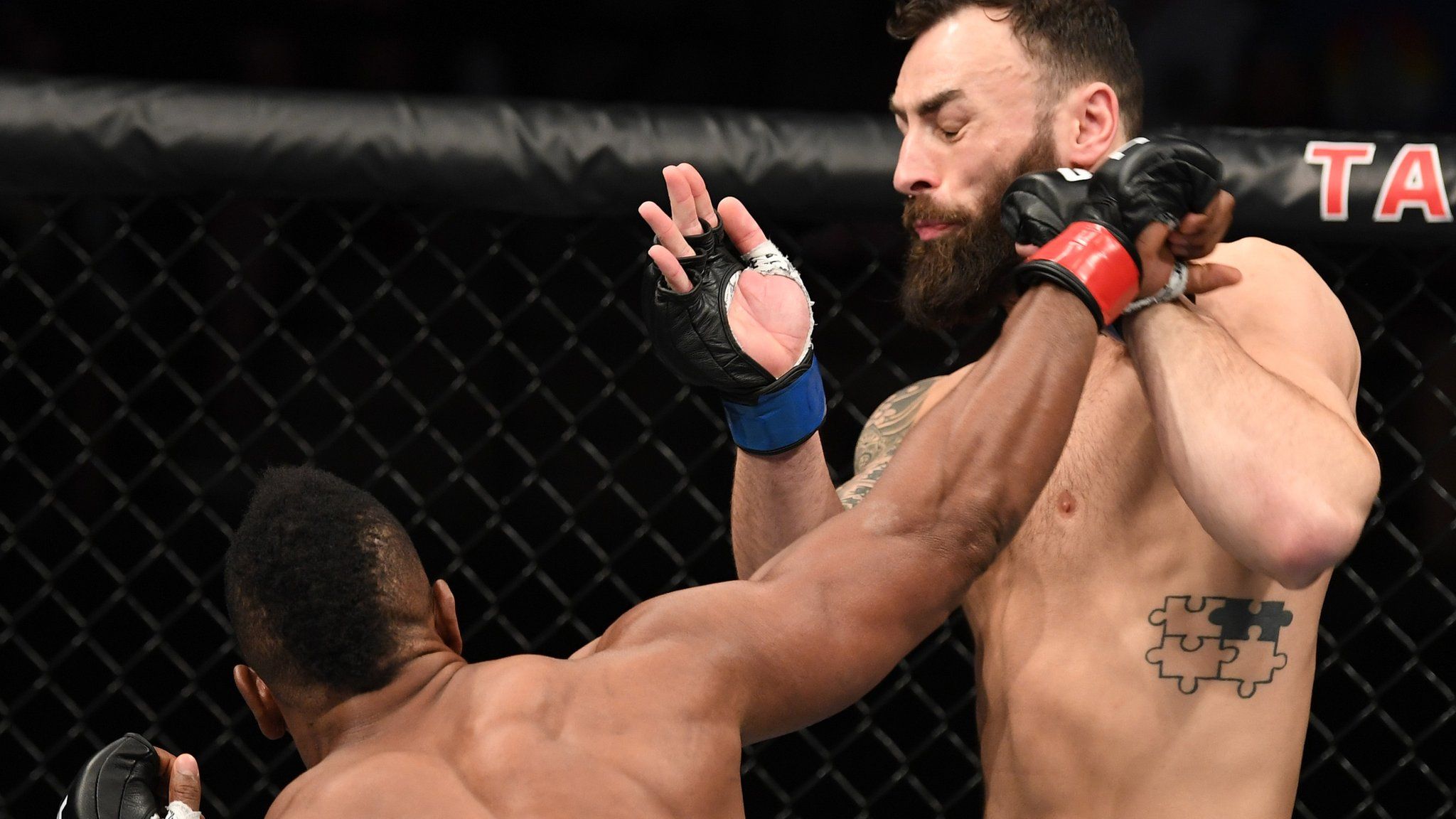 2048x1152 UFC: Paul Craig loses to Alonzo Menifield