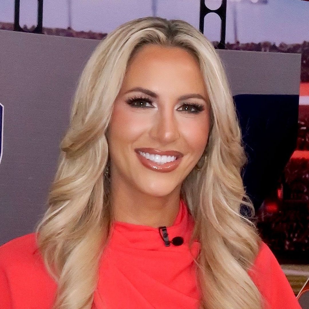 1080x1080 ESPN star Laura Rutledge called a 'dream' as she puts on very glam show for NFL Live leaving adoring viewers floored