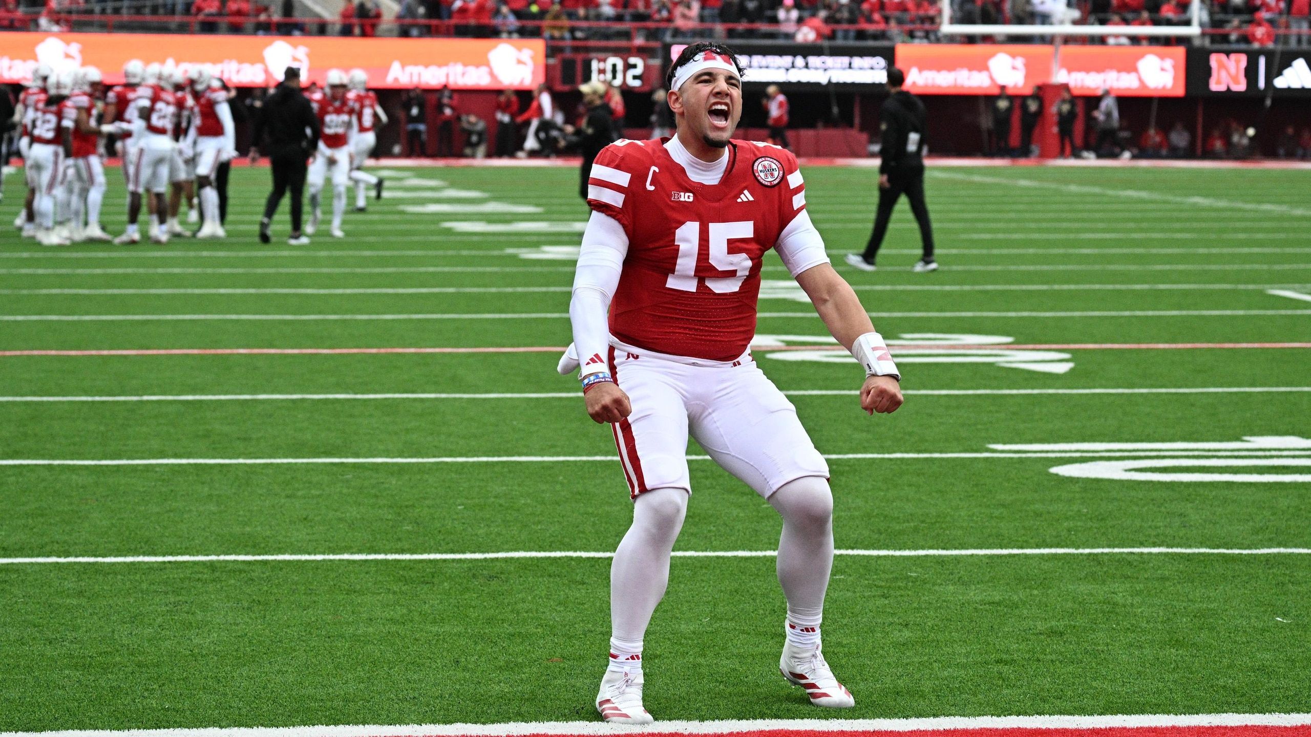 2560x1440 Dylan Raiola, DJ Lagway, Updated 2026 CFB Transfer Portal Rankings