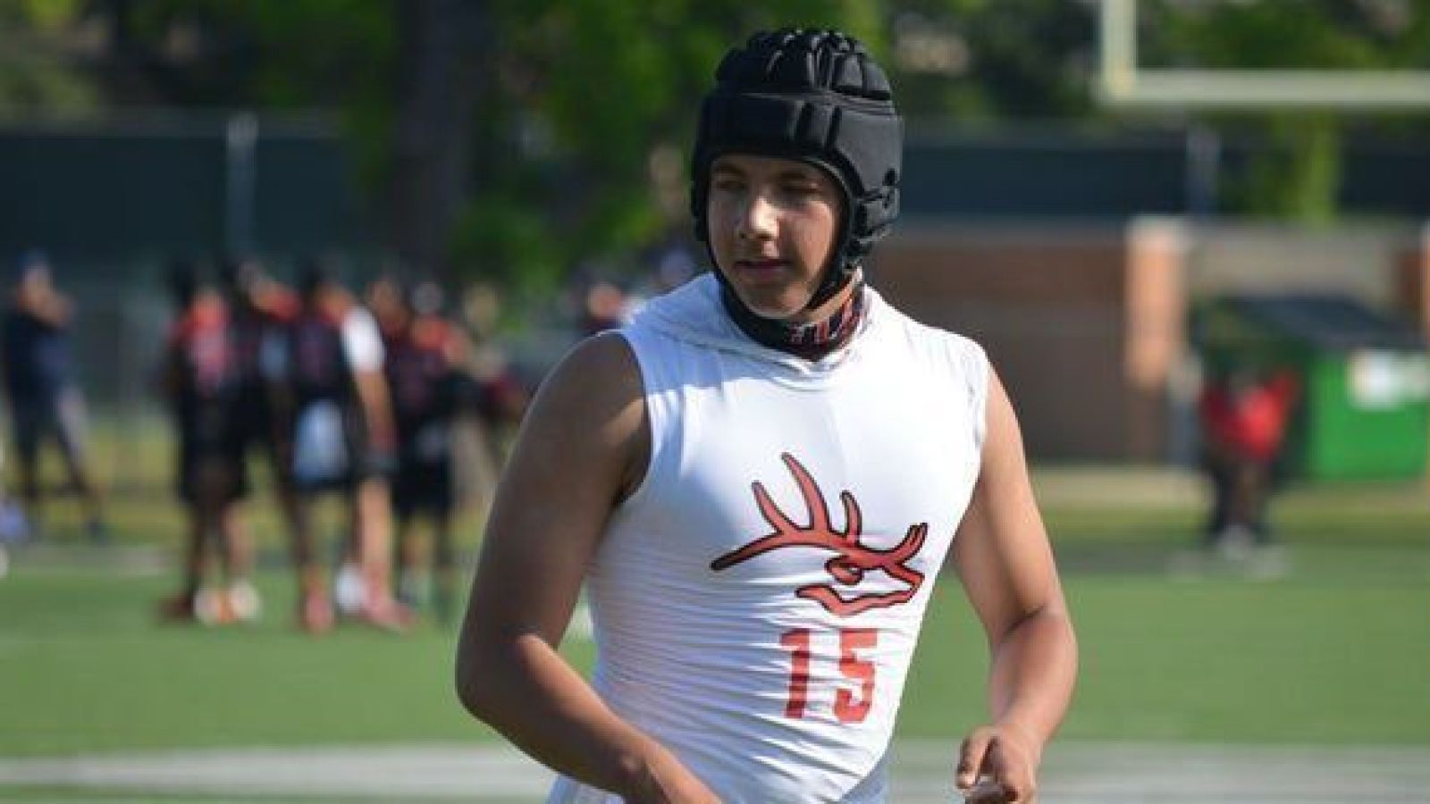 1600x900 QB Dylan Raiola is going to 'sling it around yard' at FNL, and his dad, NU great Dominic, can't wait