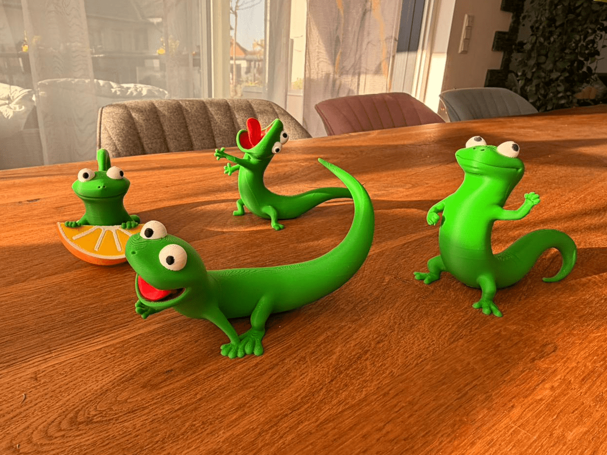 1237x927 Lizard Trio Lizard Meme Version 2 3D Print Model