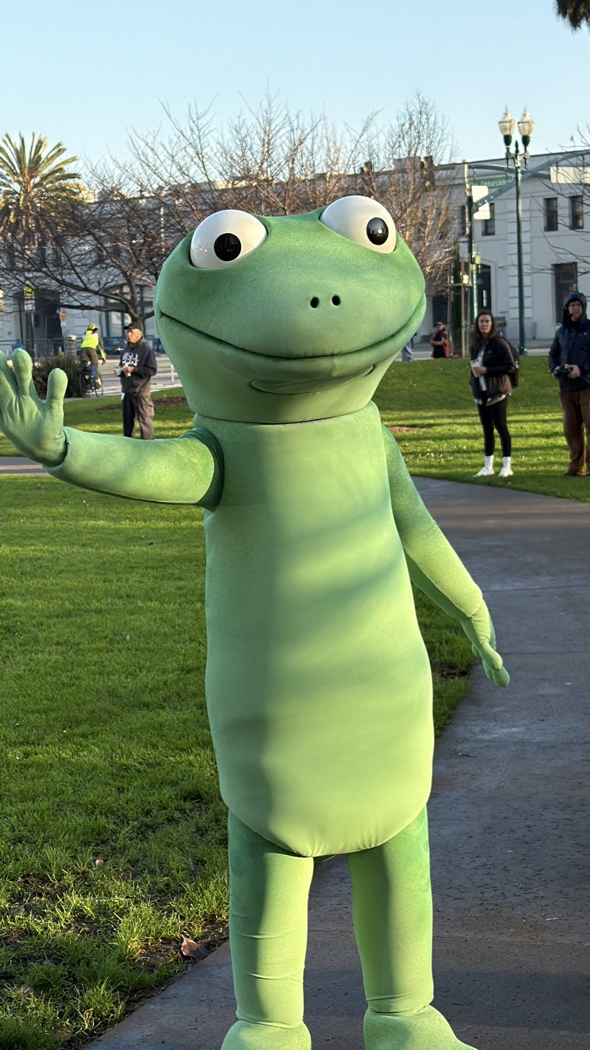 1152x2048 Tom the Lizard From 'Hoppers' Makes His Public Debut News Today