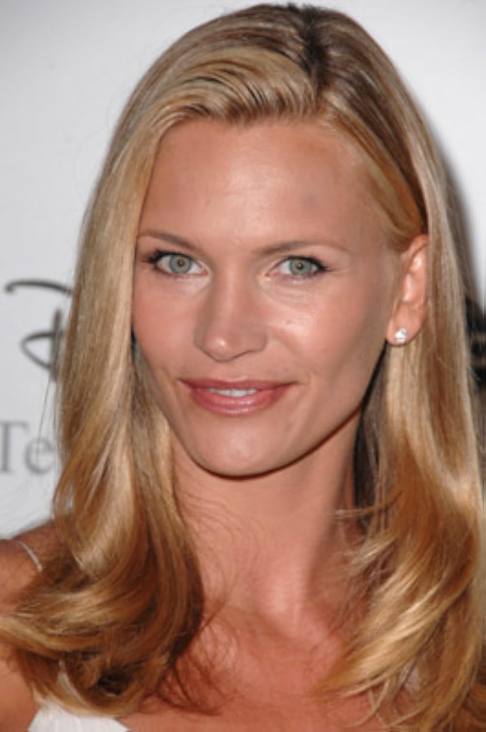 1000x1504 Natasha Henstridge