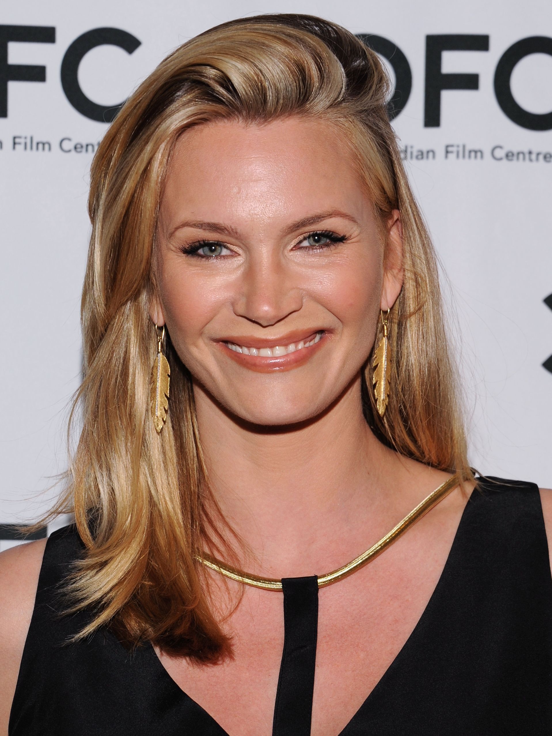 1917x2556 Natasha Henstridge