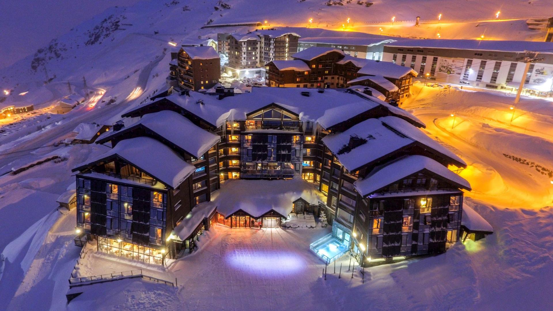 1920x1080 Hotel Altapura. Luxury Hotel in Val Thorens