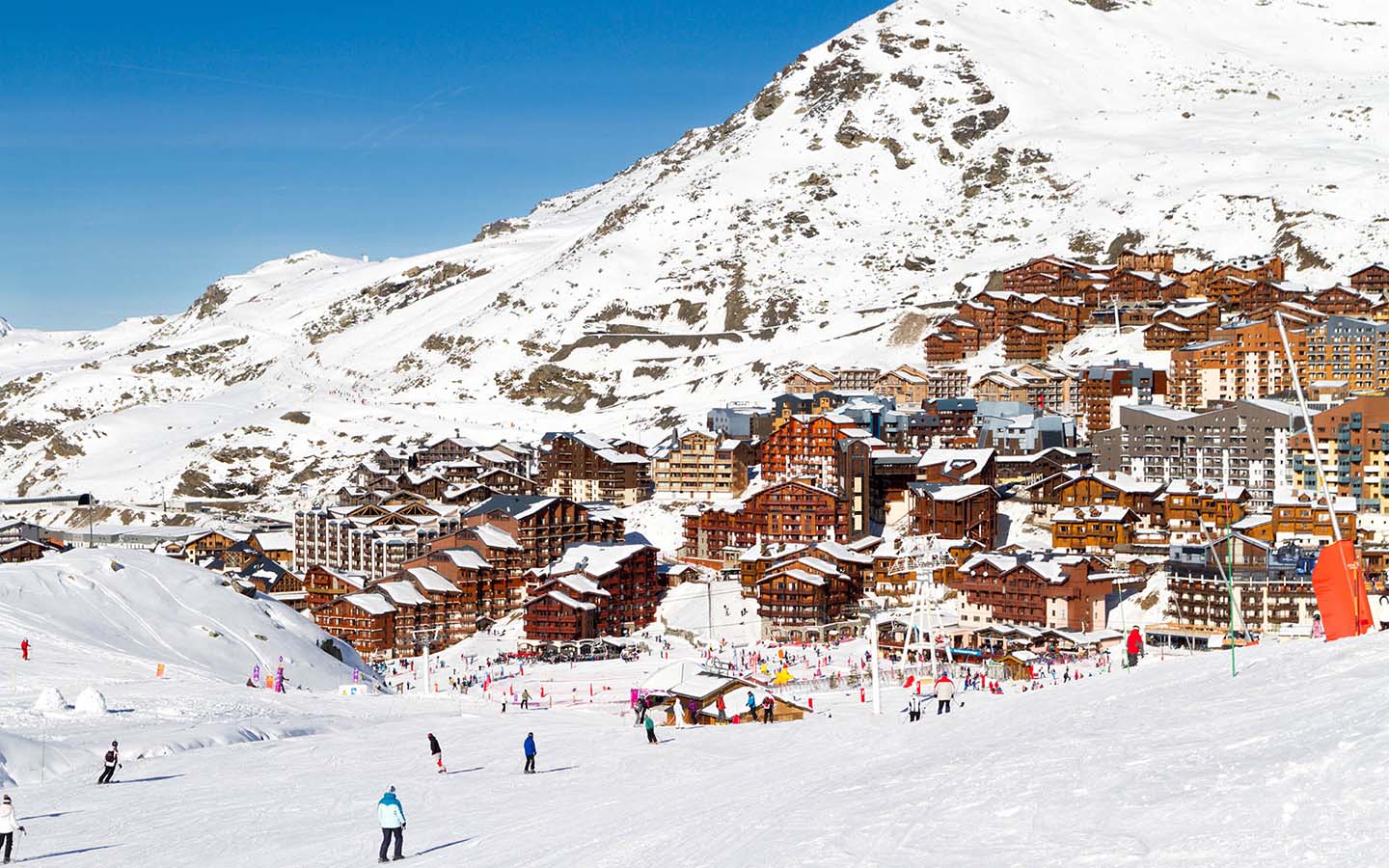 1440x900 Val Thorens Ski Resort Guide