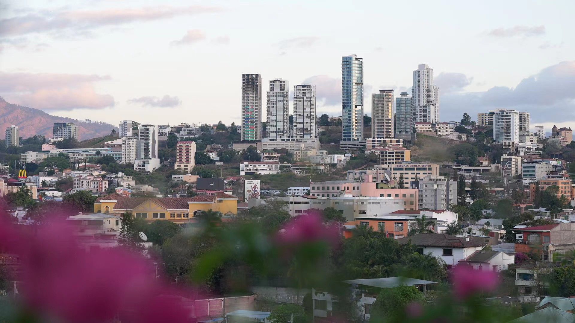 1920x1080 Live: Mellow sunset graces downtown Tegucigalpa, capital of Honduras