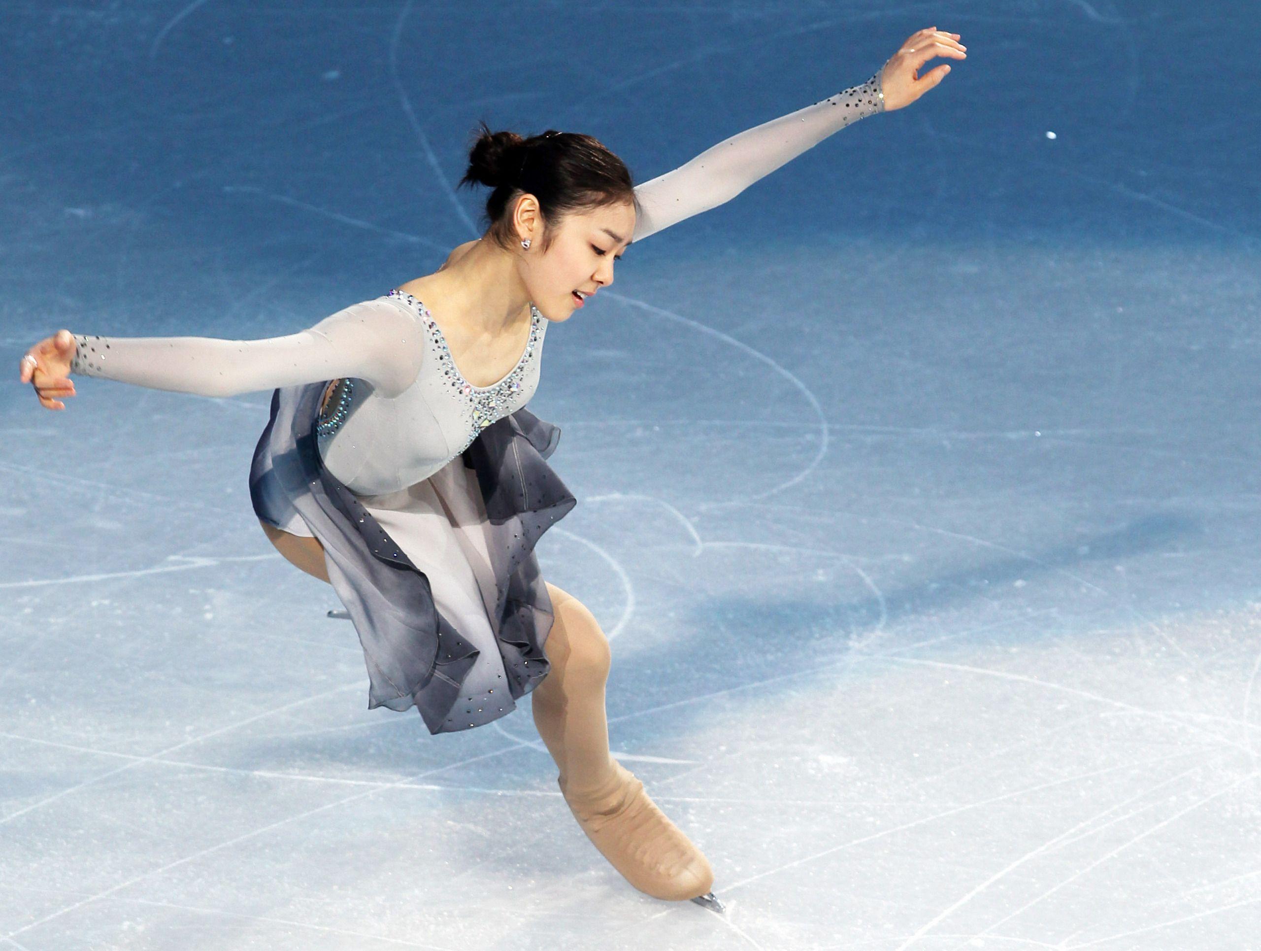 2560x1930 Kim Yuna Wallpaper