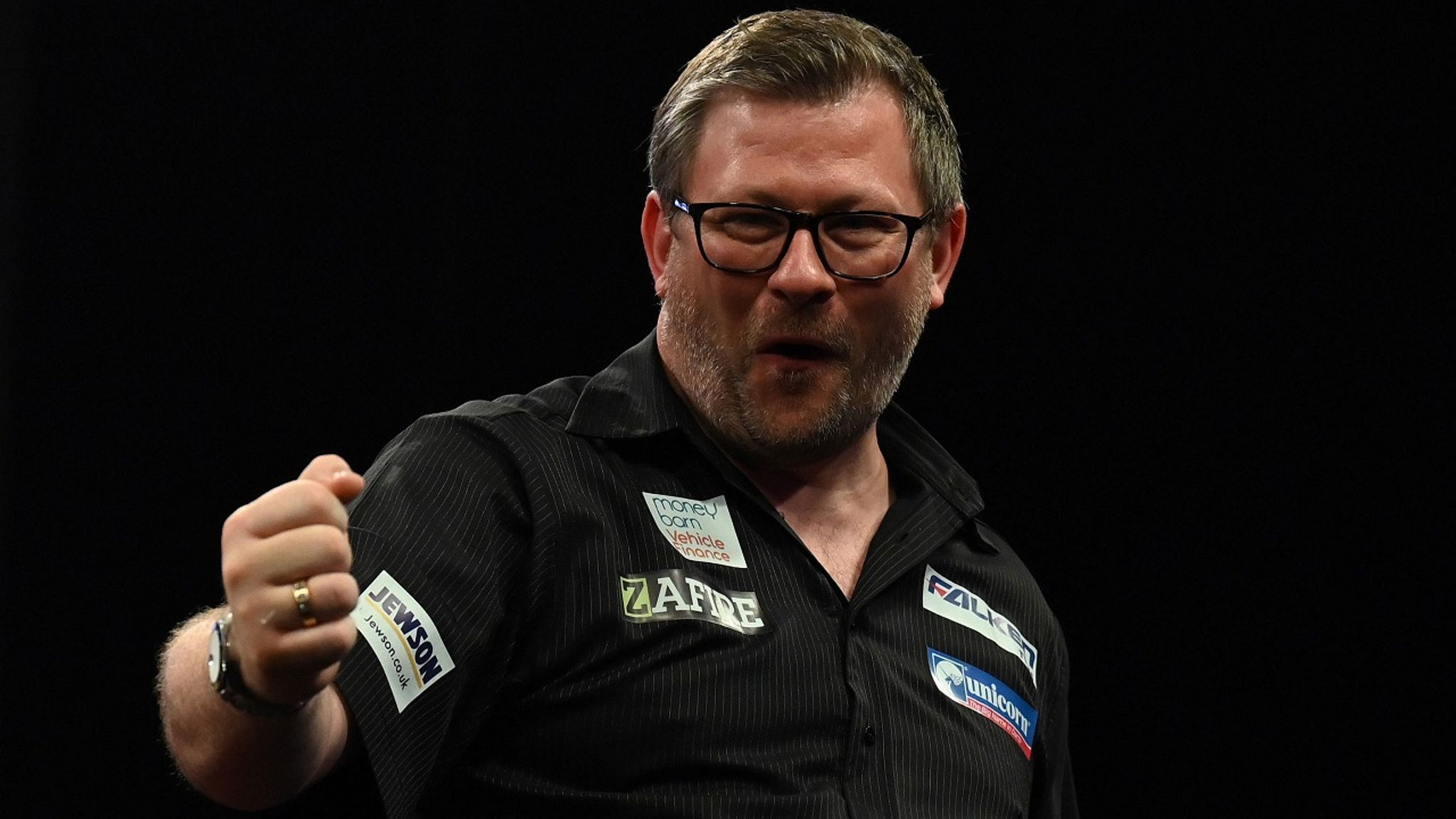 2048x1152 James Wade to return to UK after falling ill during European darts competition; will miss Premier League in Sheffield