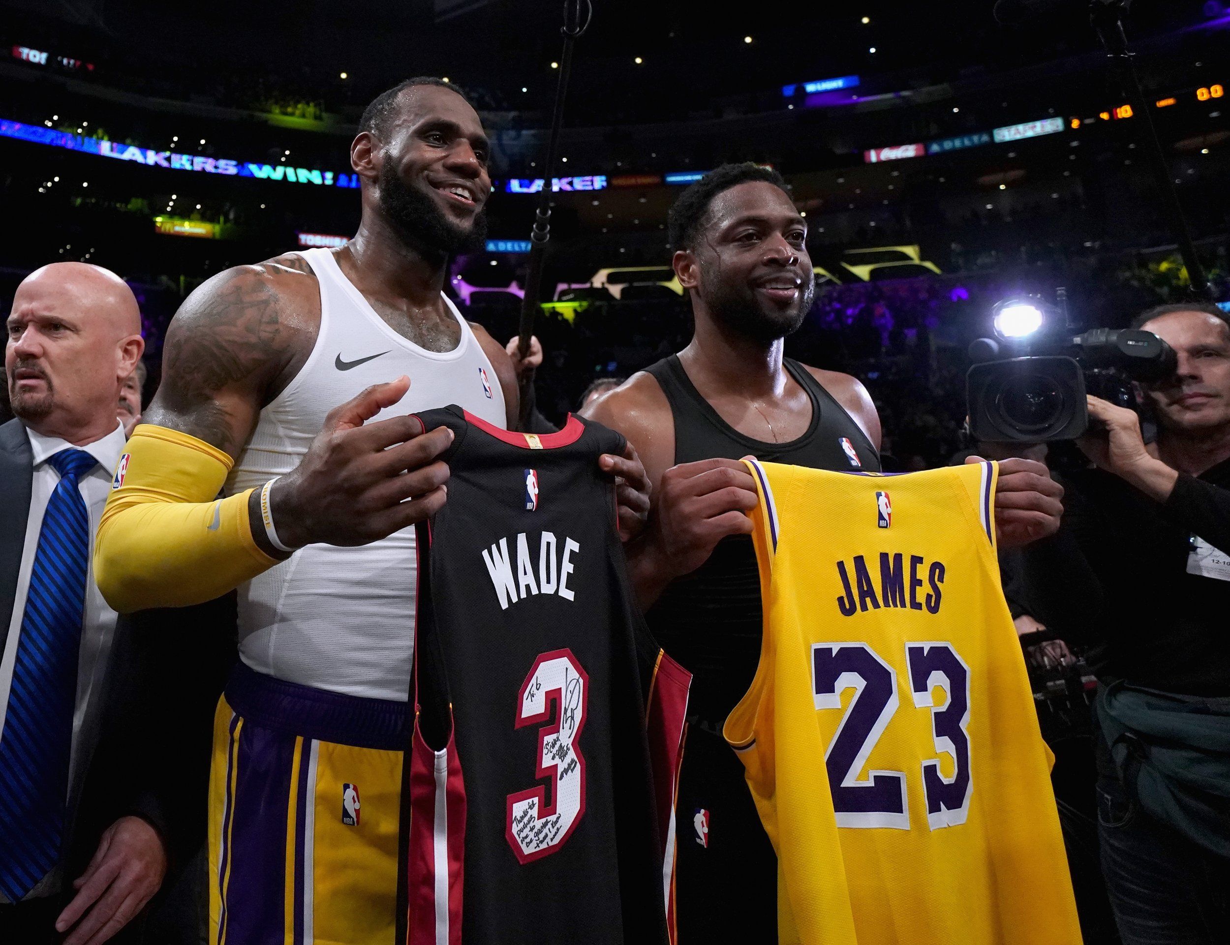 2500x1921 Dwade Lebron Wade And Lebron James Wallpaper 2022