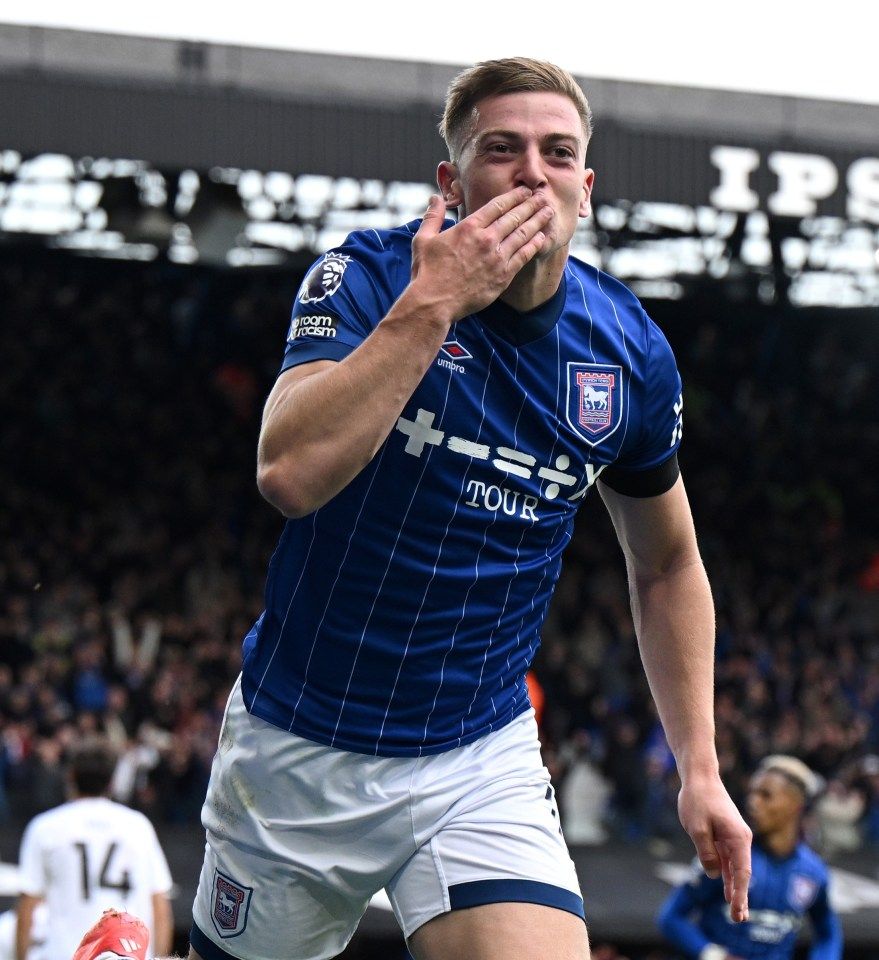 879x960 How Liam Delap has blossomed into 'best young English striker' and has superfans in Enzo Maresca and Ed Sheeran