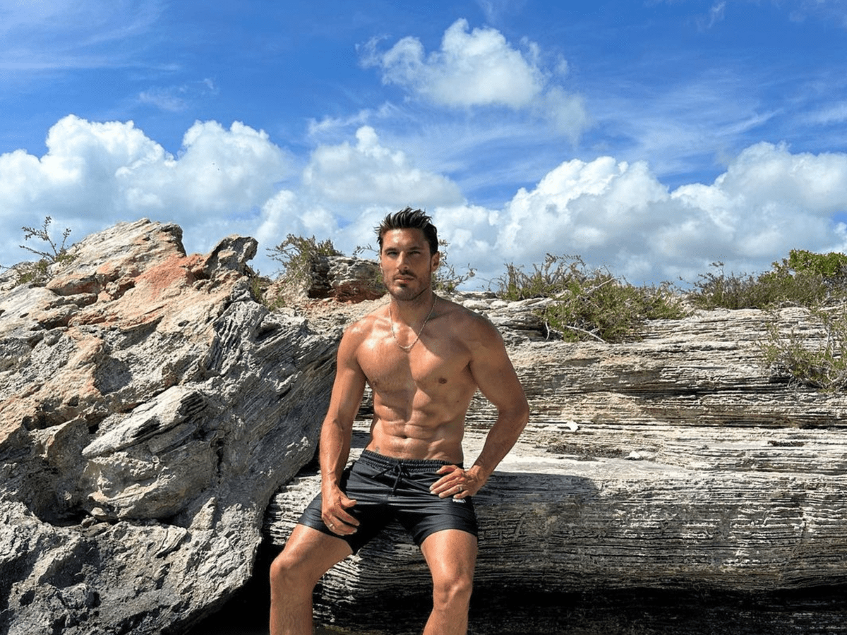 1200x900 Chris Appleton Shows Off Ripped Physique in Shirtless Thirst Trap