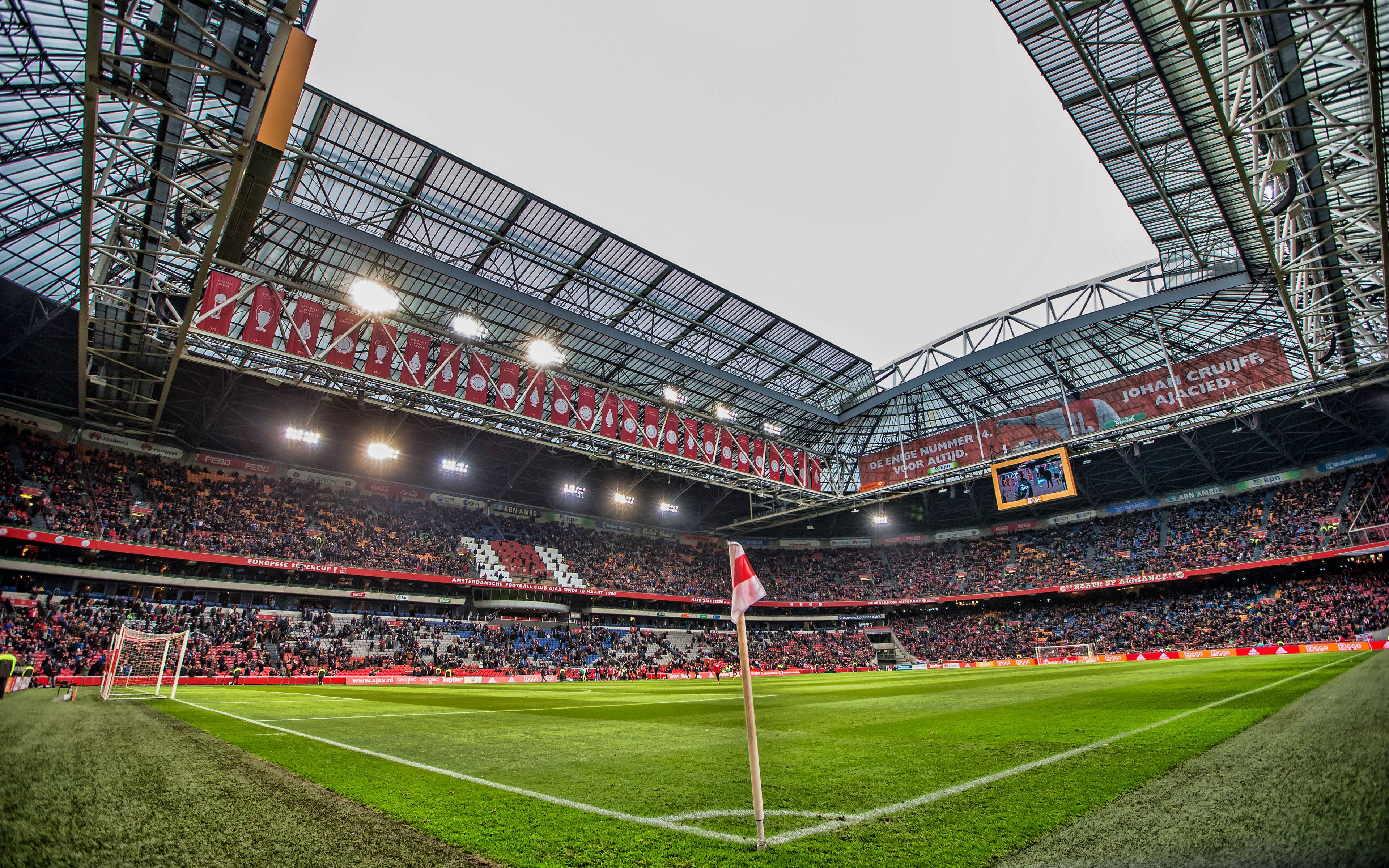3840x2400 Johan Cruyff Arena Wallpaper