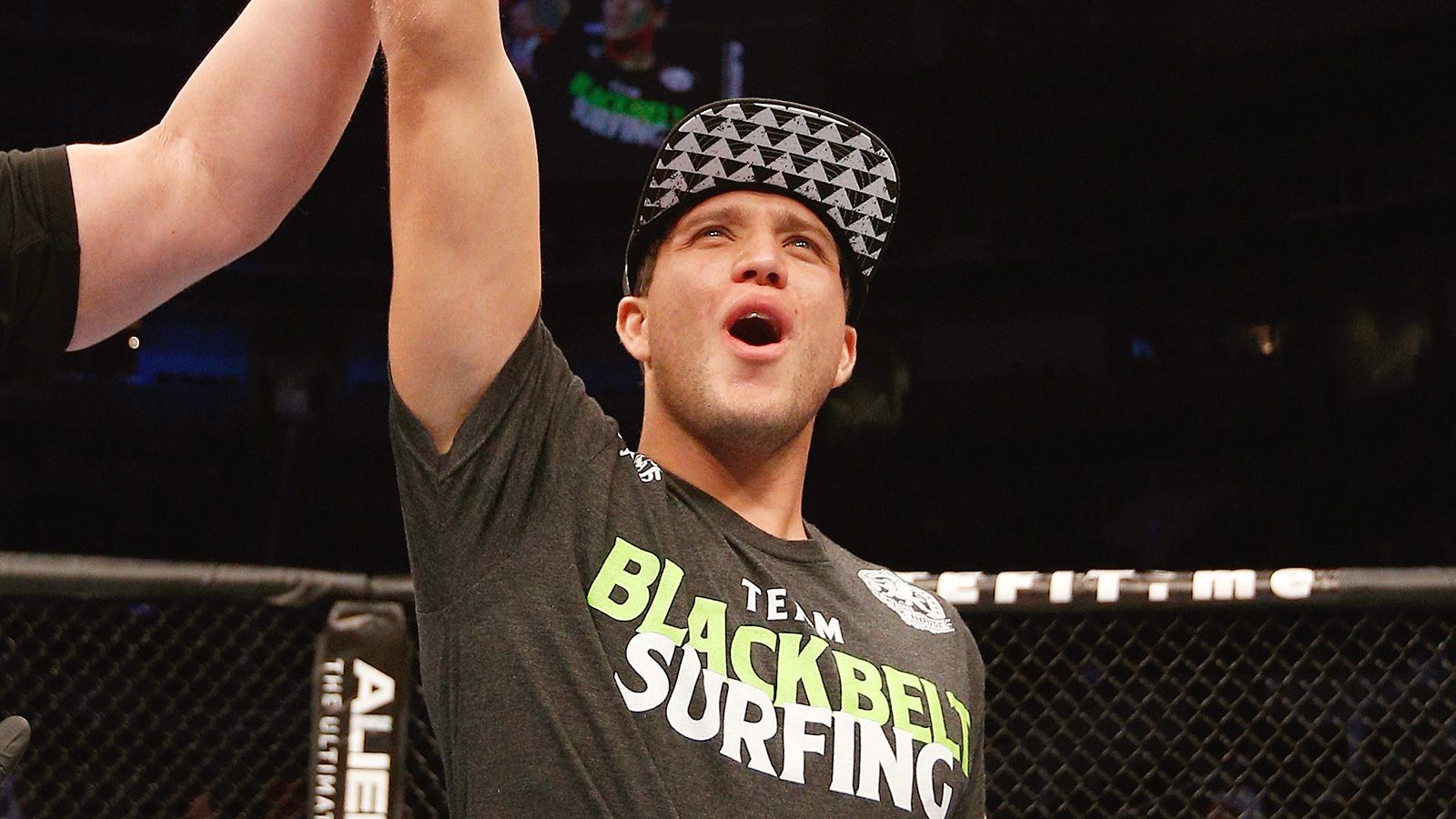 1600x900 Brian Ortega TKO's Thiago Tavares in crowd pleasing battle