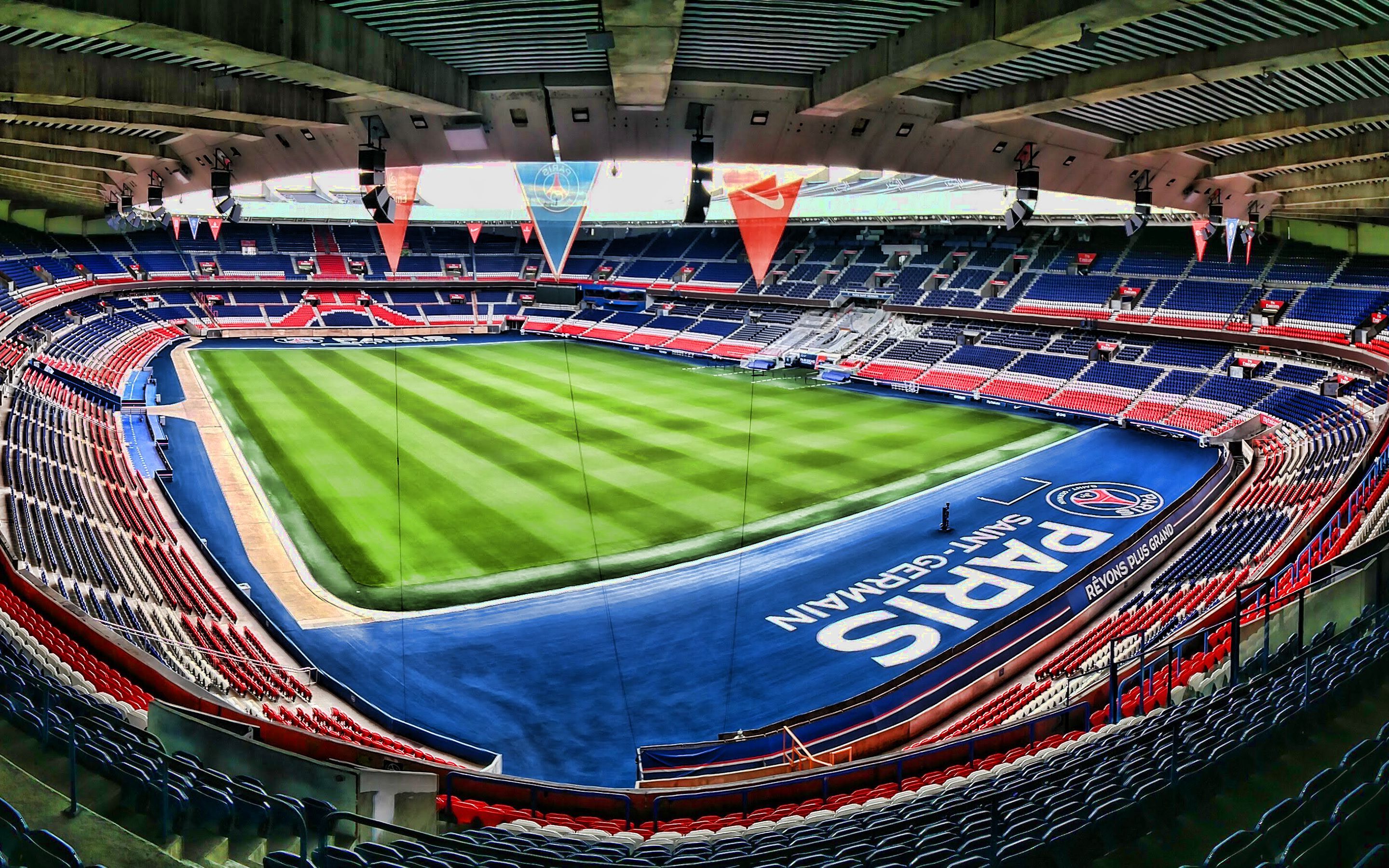 2880x1800 PSG Stadium Wallpaper
