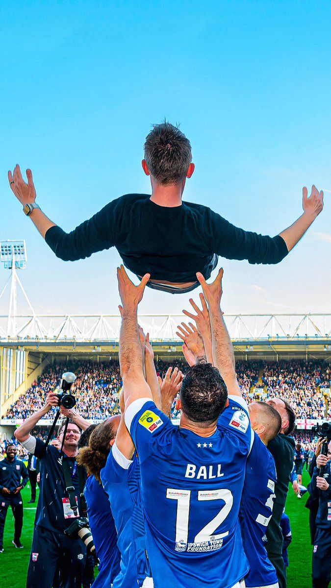 675x1200 Ipswich Town در X: «Time for a fresh lockscreen?