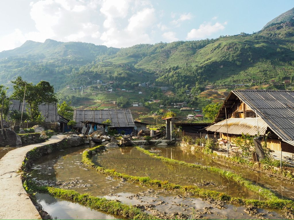 1024x768 Hiking in Sapa, Vietnam Getting Lost