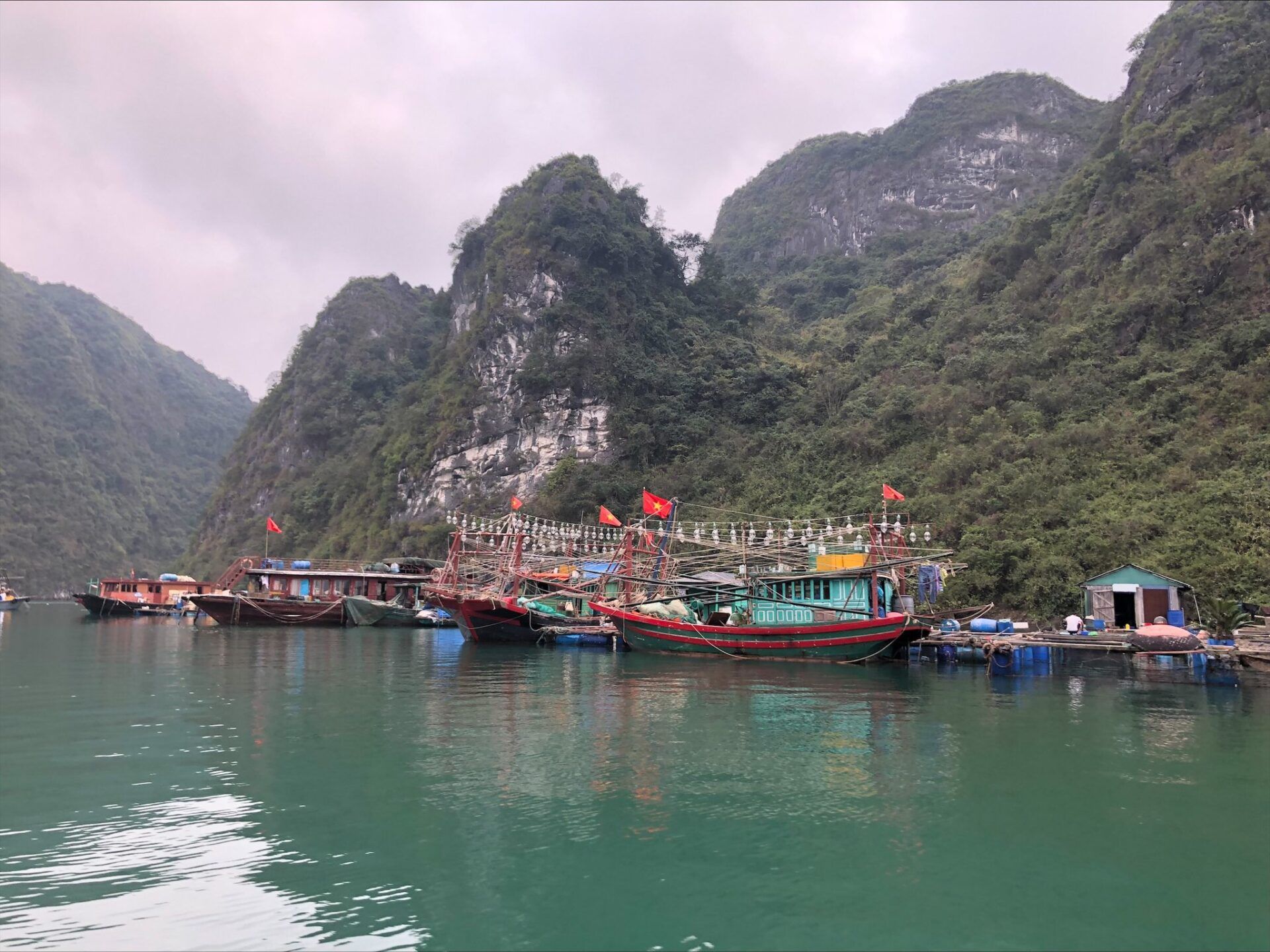 1920x1440 Vietnam Has One Of World's Most Beautiful Coastal Towns: US Magazine Cruises ® Experience Every Moment