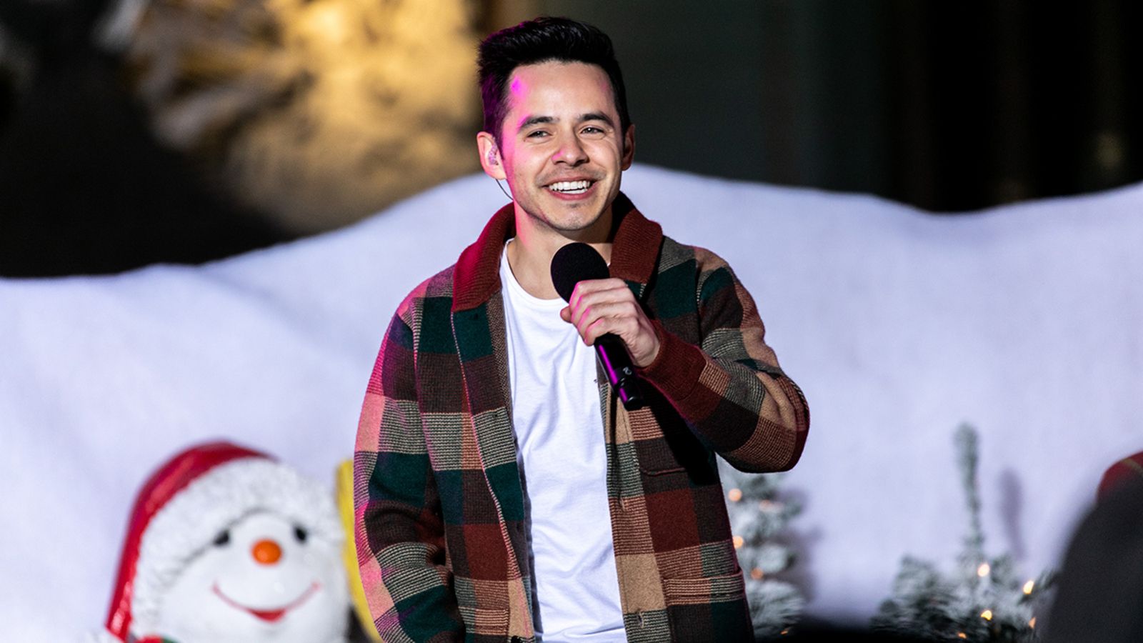 1600x900 David Archuleta responds to concertgoers who left his show after he opened up about LGBTQ identity New York